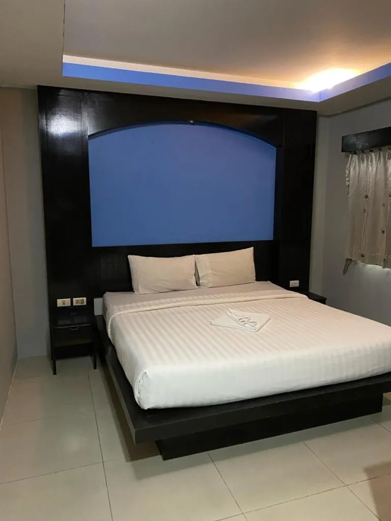 Bed in New Lavender Hotel Patong