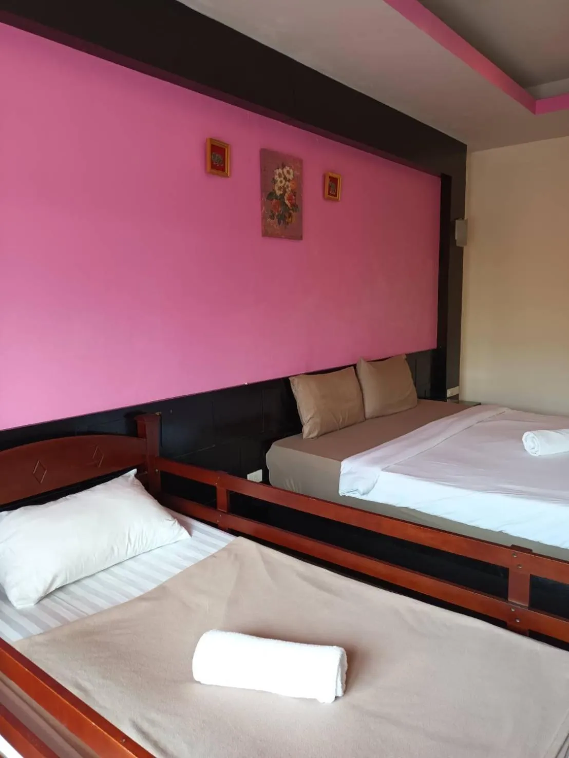 Bed in New Lavender Hotel Patong