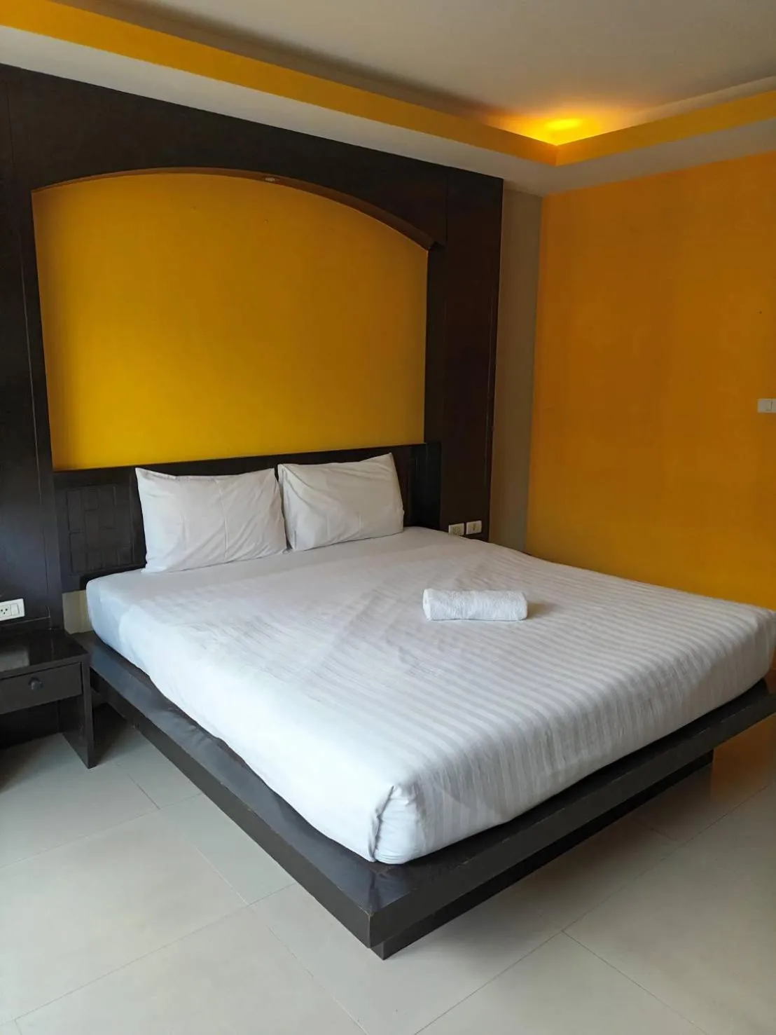 Bed in New Lavender Hotel Patong