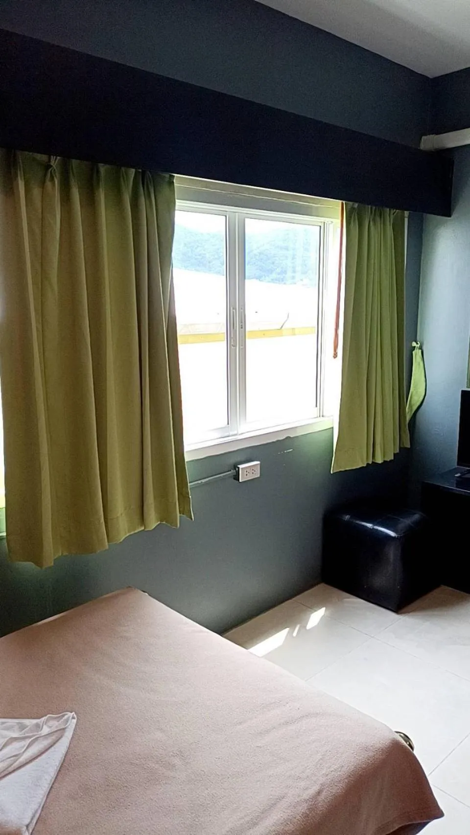 Bed in New Lavender Hotel Patong