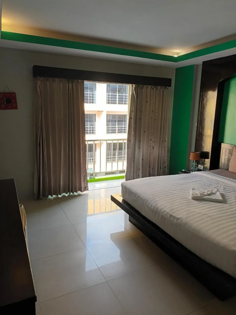 Bed in New Lavender Hotel Patong