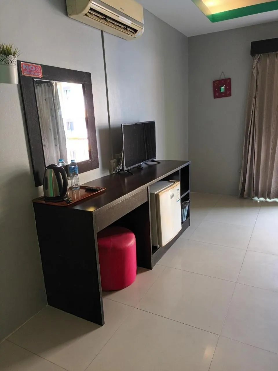 TV and multimedia in New Lavender Hotel Patong