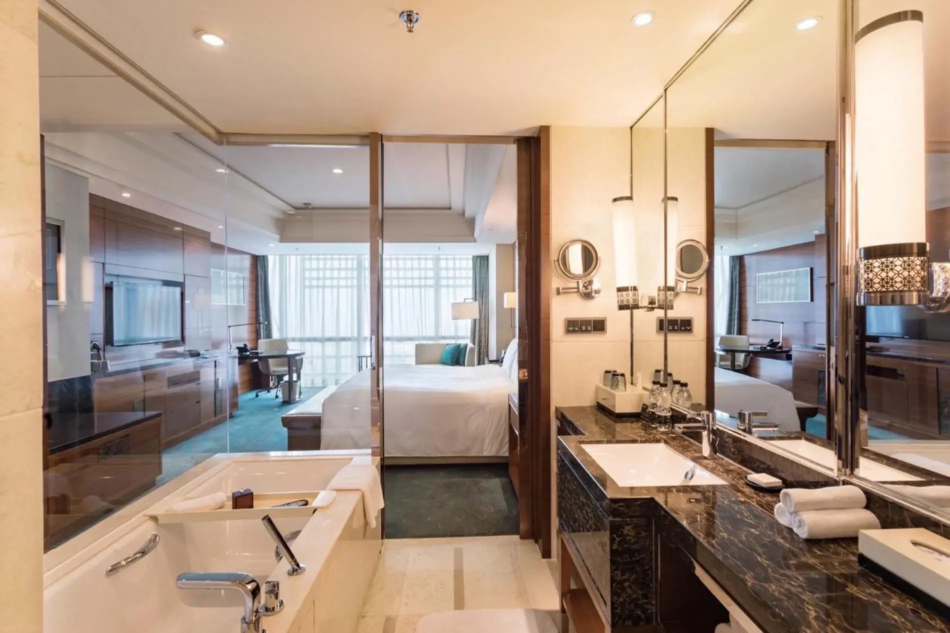 Executive Twin Room in JW Marriott Hotel Zhengzhou Executive Twin Room in JW Marriott Hotel Zhengzhou