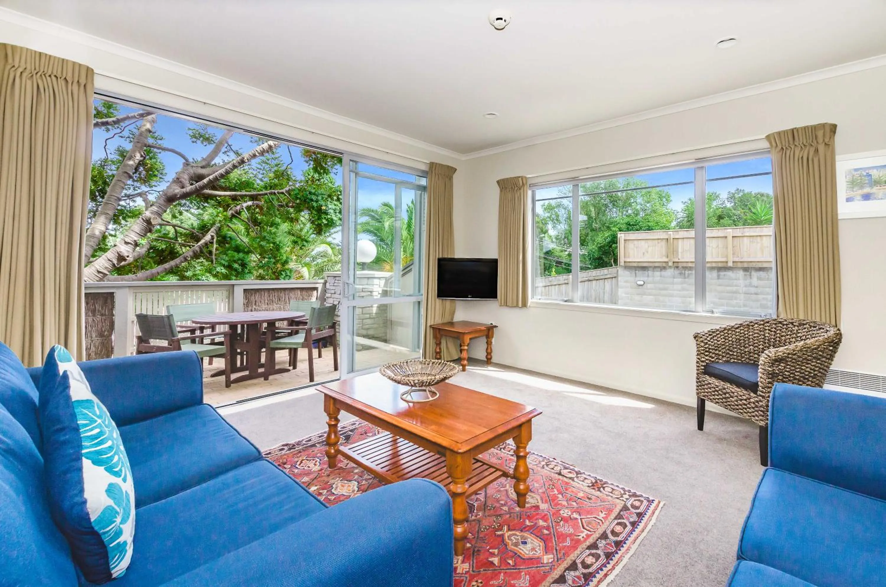 Seating area in Raumati Sands Resort