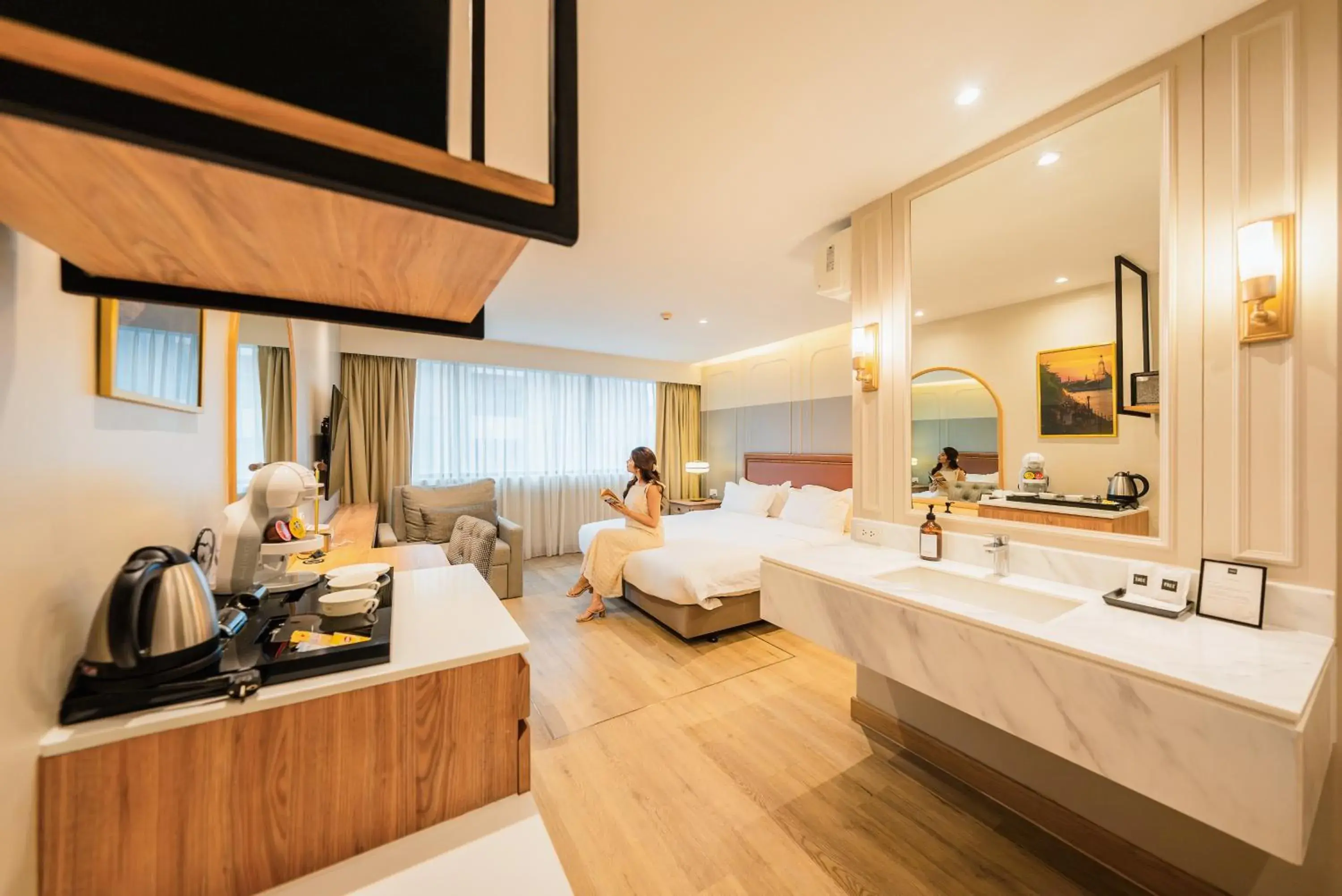 Grand Deluxe Double or Twin Room in THEE Bangkok by TH District "newly renovated" Grand Deluxe Double or Twin Room in THEE Bangkok by TH District "newly renovated"