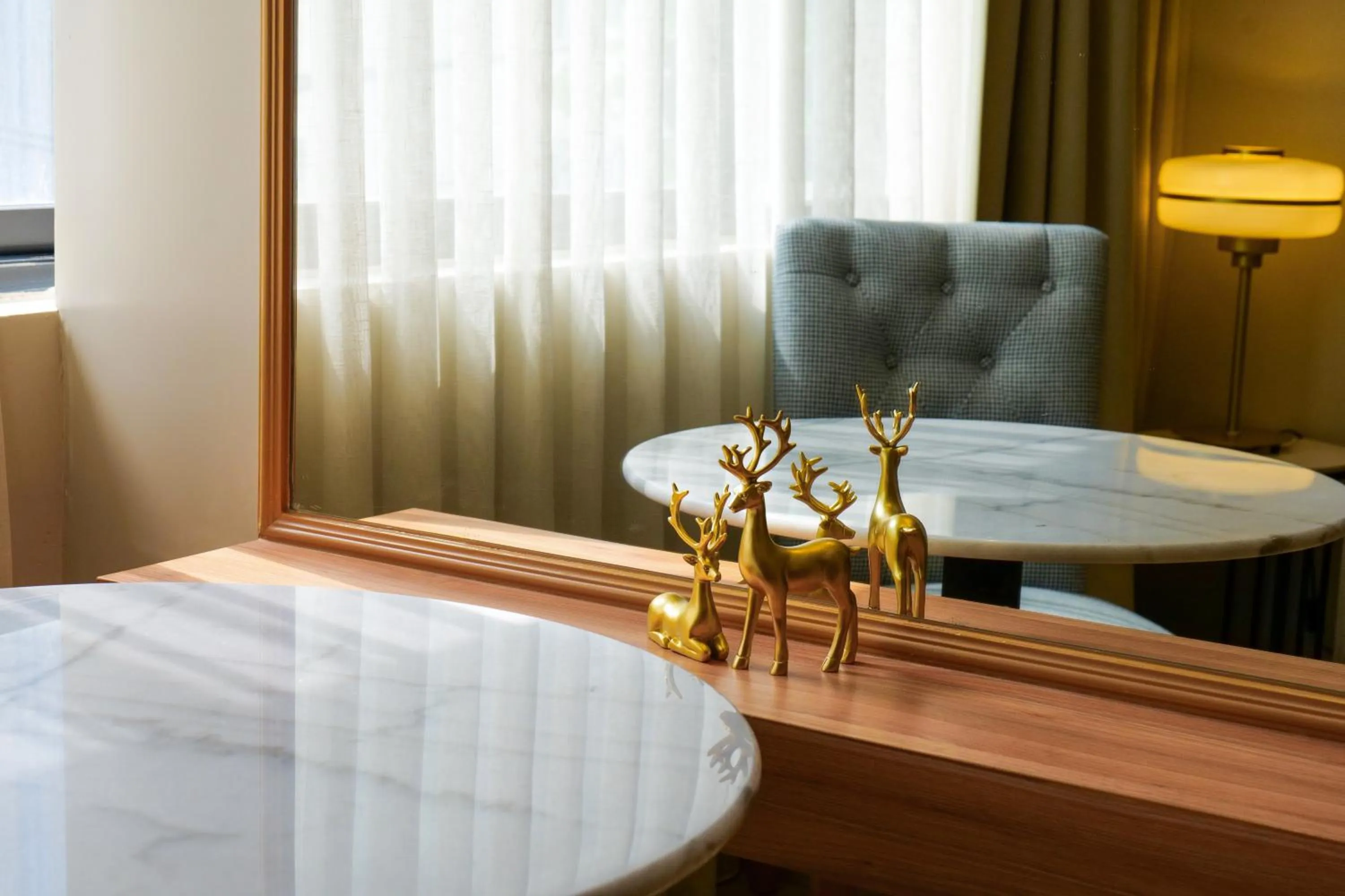 Living room, Bed in THEE Bangkok by TH District "newly renovated"