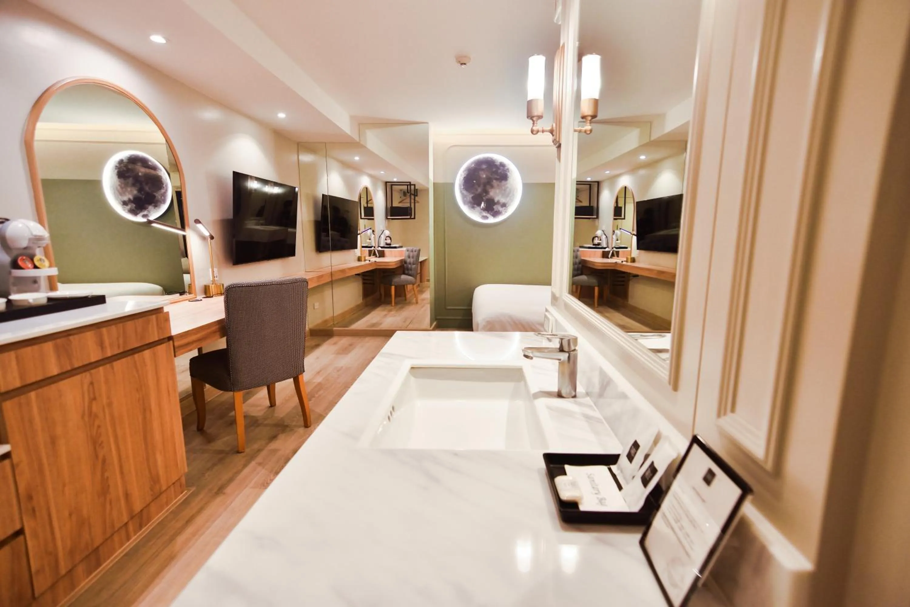 Area and facilities in THEE Bangkok by TH District "newly renovated"