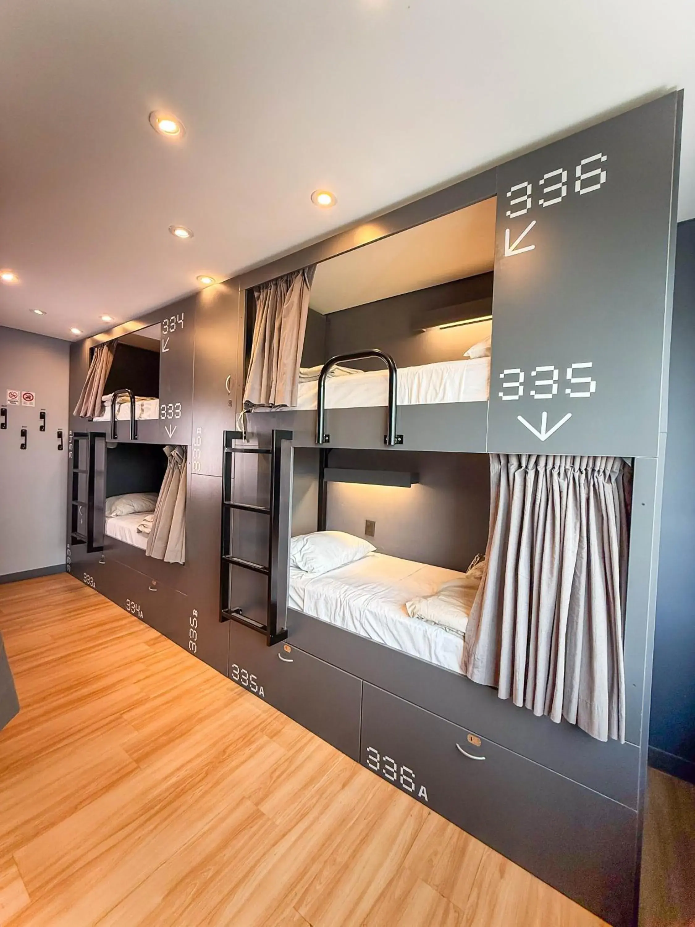 Bed in 6-Bed Dormitory Room in MONS hostel Bed in 6-Bed Dormitory Room in MONS hostel