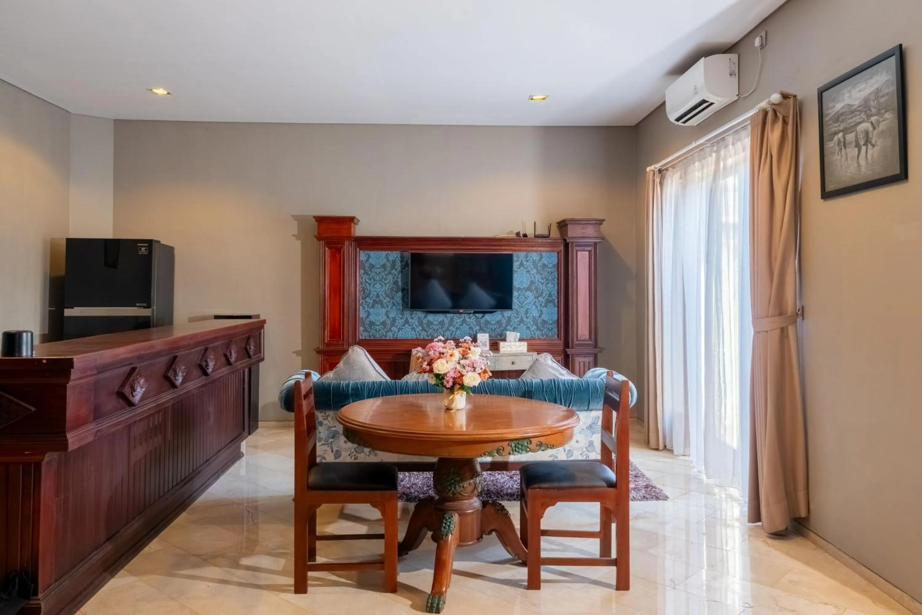 Living room in Omatha Village