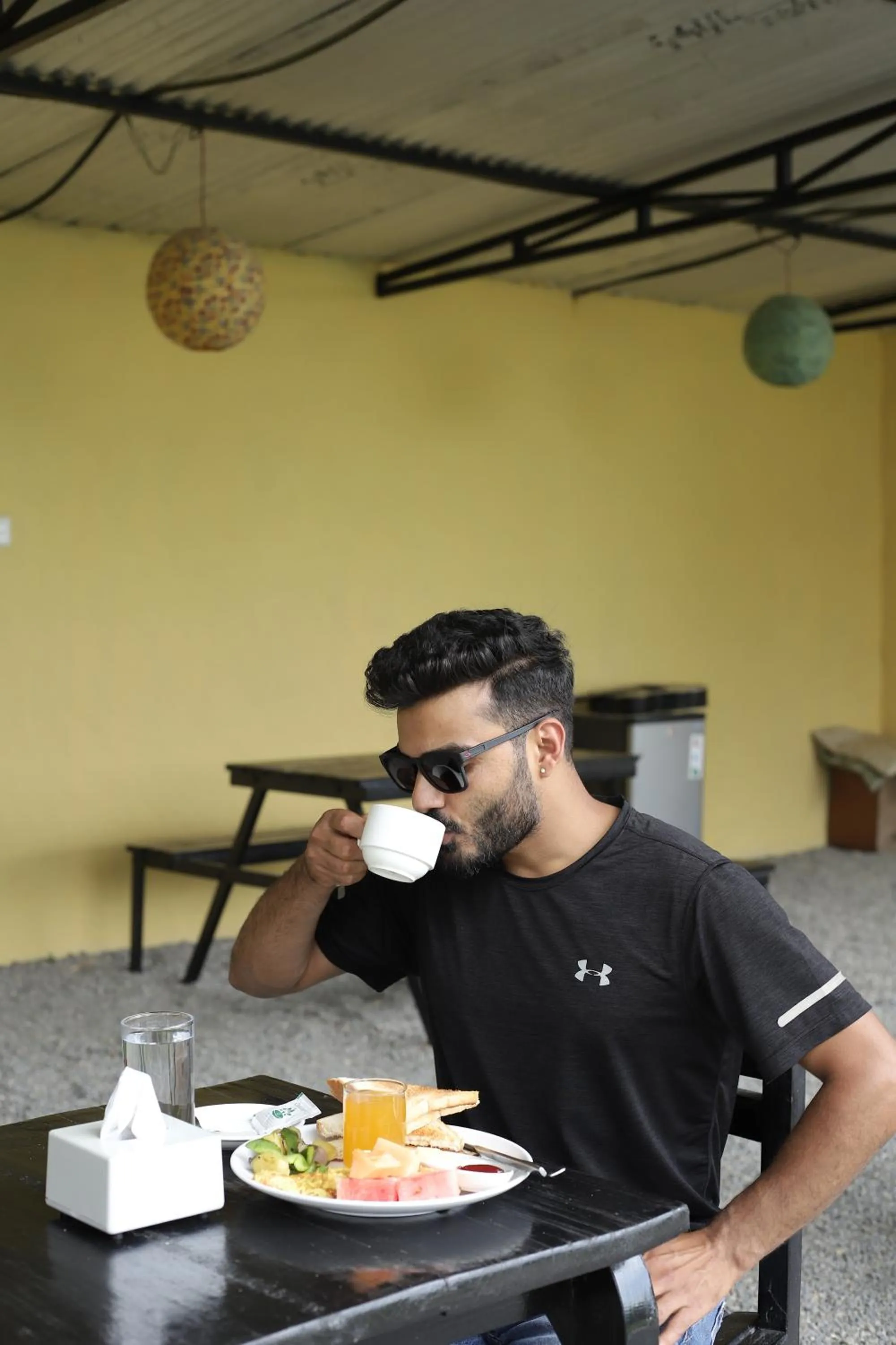 Restaurant/places to eat in Hotel Tourist Residency