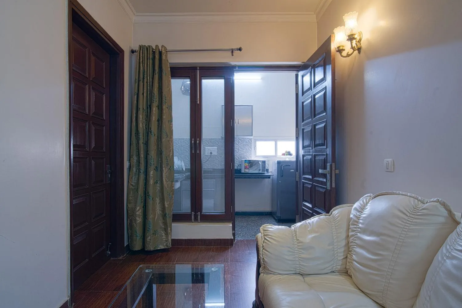 Kitchen or kitchenette in Perch Arbor Suites