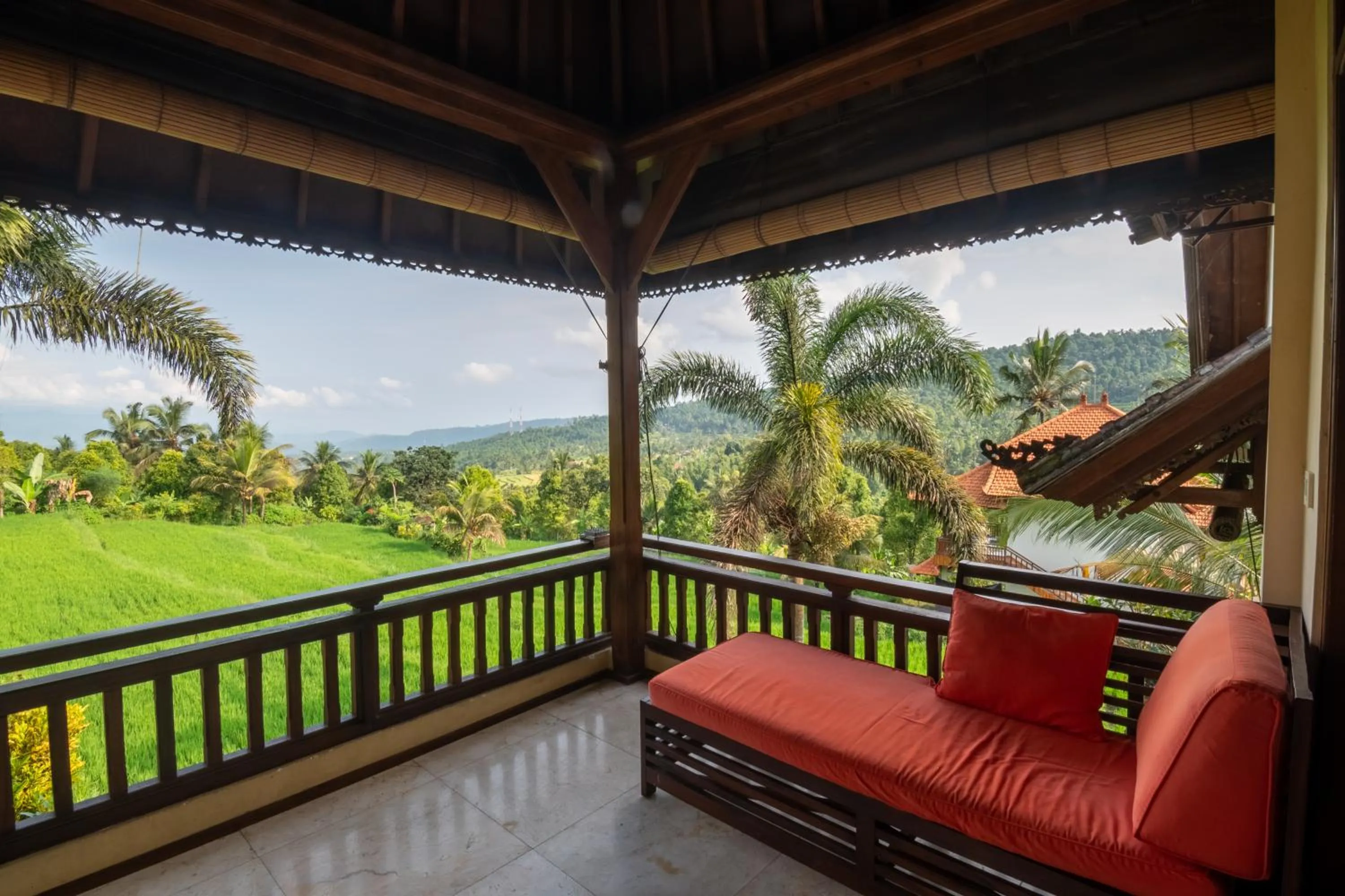 Balcony/Terrace in Lesong Hotel and Restaurant