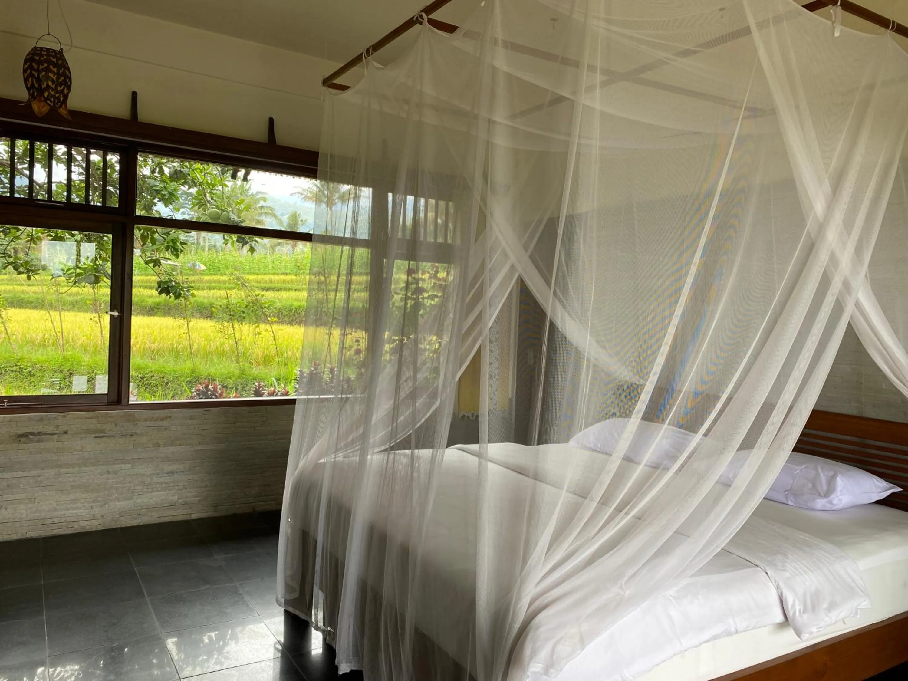 Bed in Lesong Hotel and Restaurant