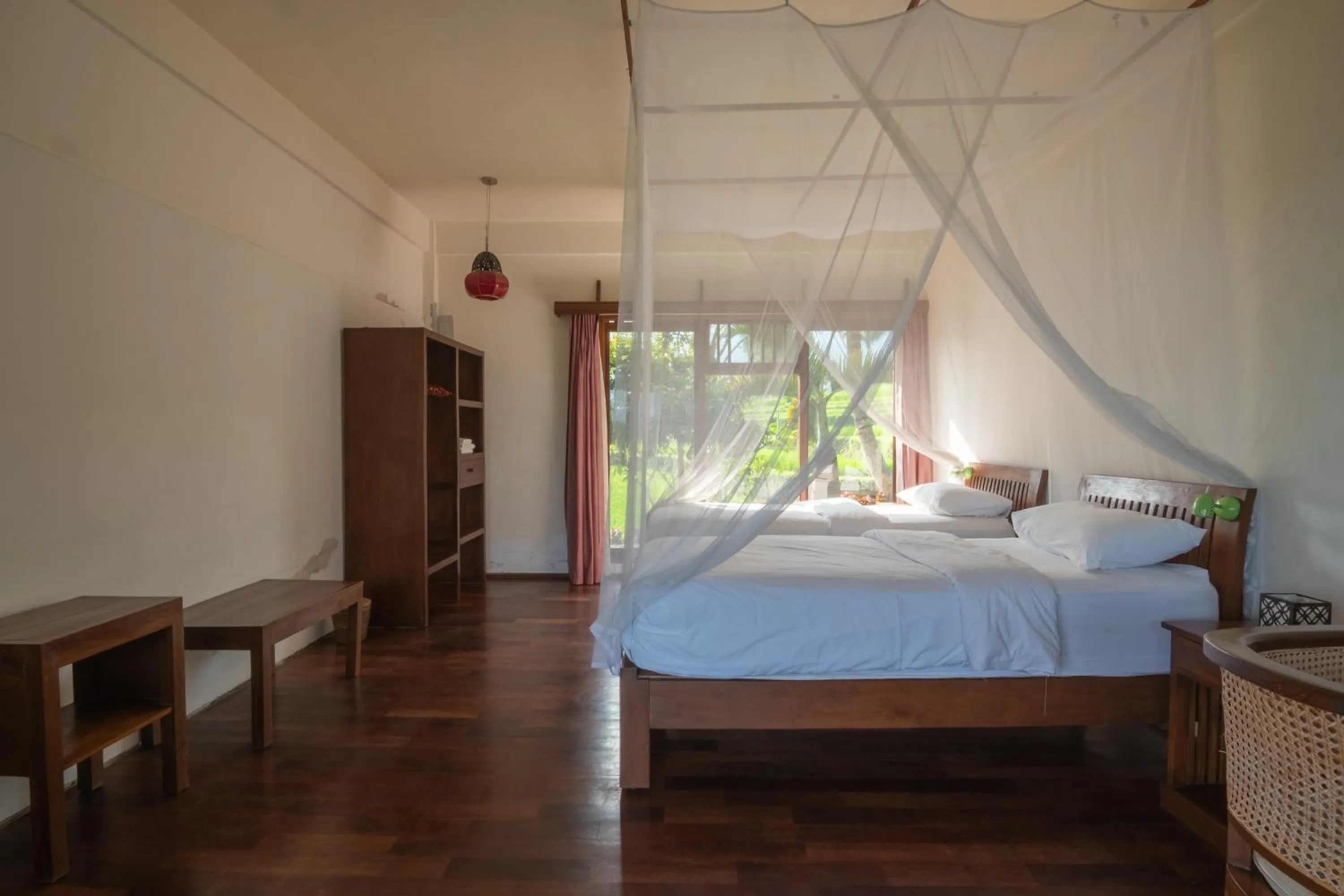 Bed in Lesong Hotel and Restaurant