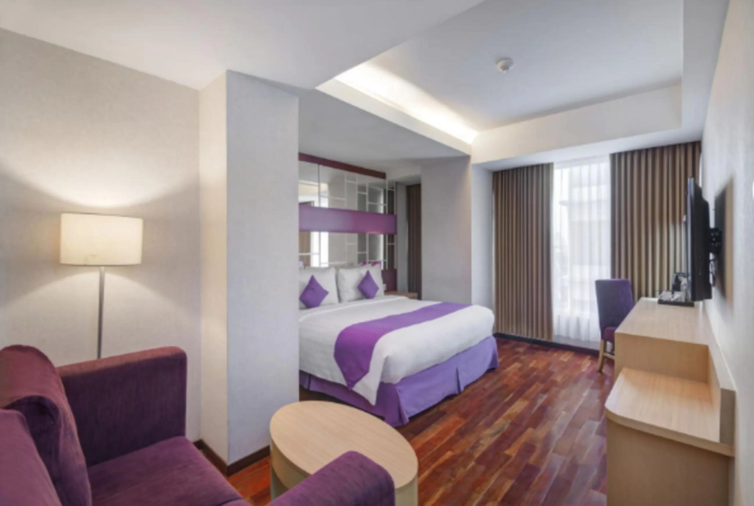 Bedroom, Bed in Quest Hotel Darmo - Surabaya by ASTON