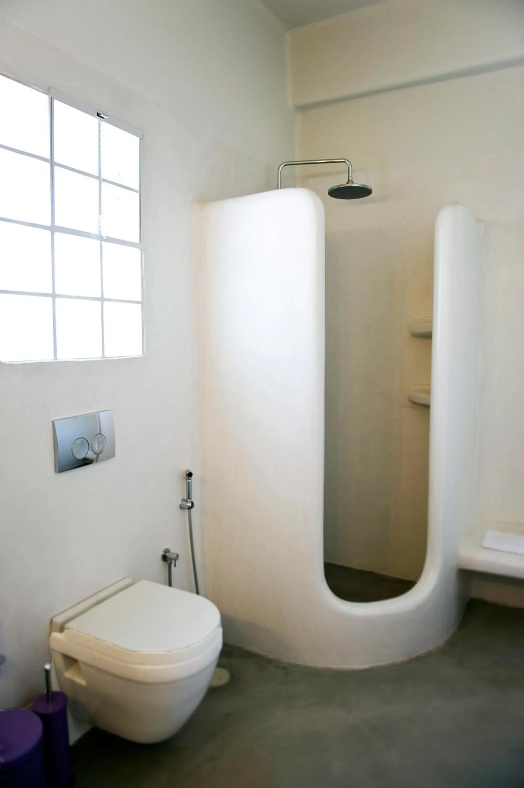 Shower in Eiriana Luxury Suites