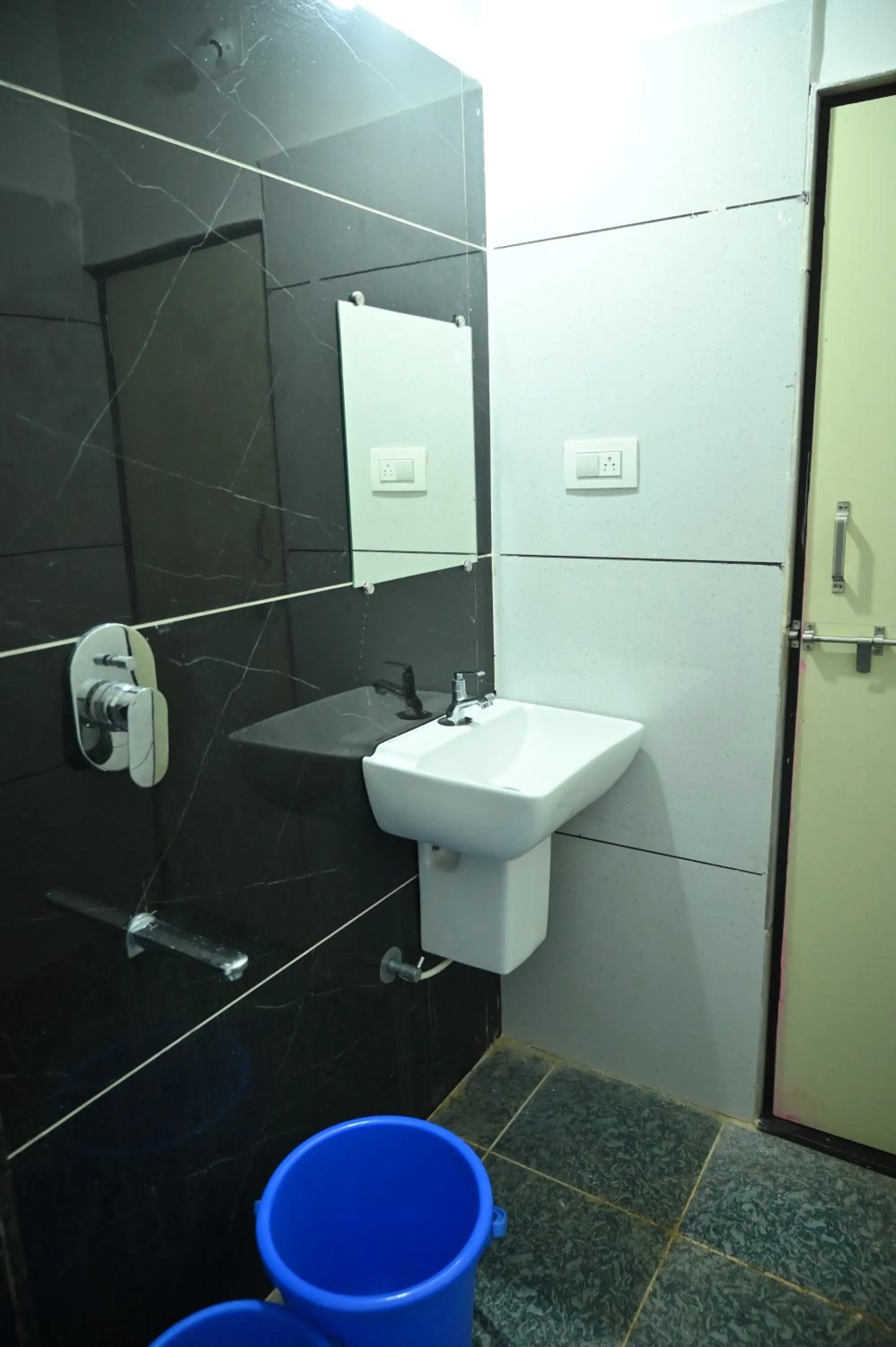 Bathroom in Blue Pearl Beach Guest House