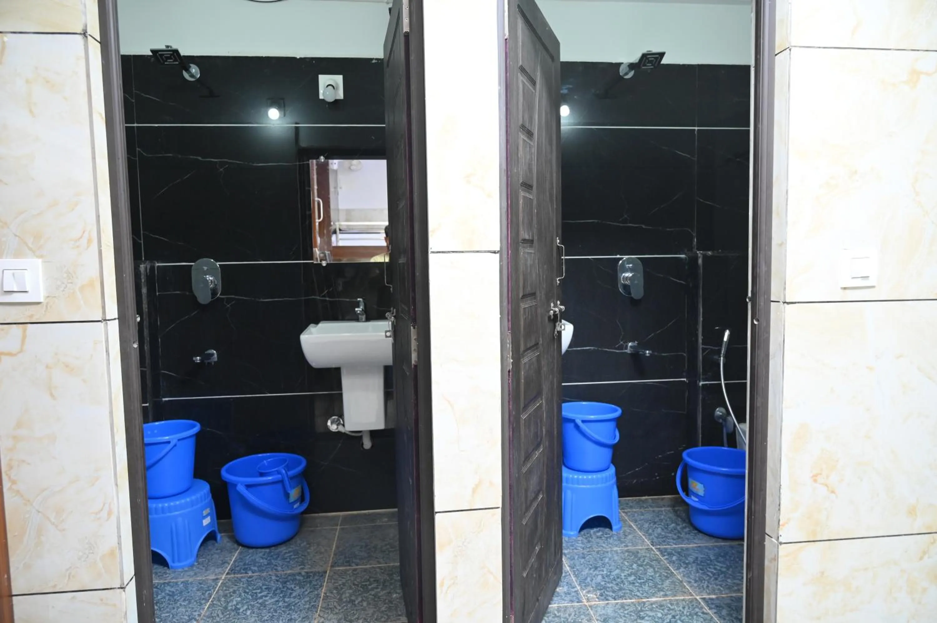 Toilet in Blue Pearl Beach Guest House