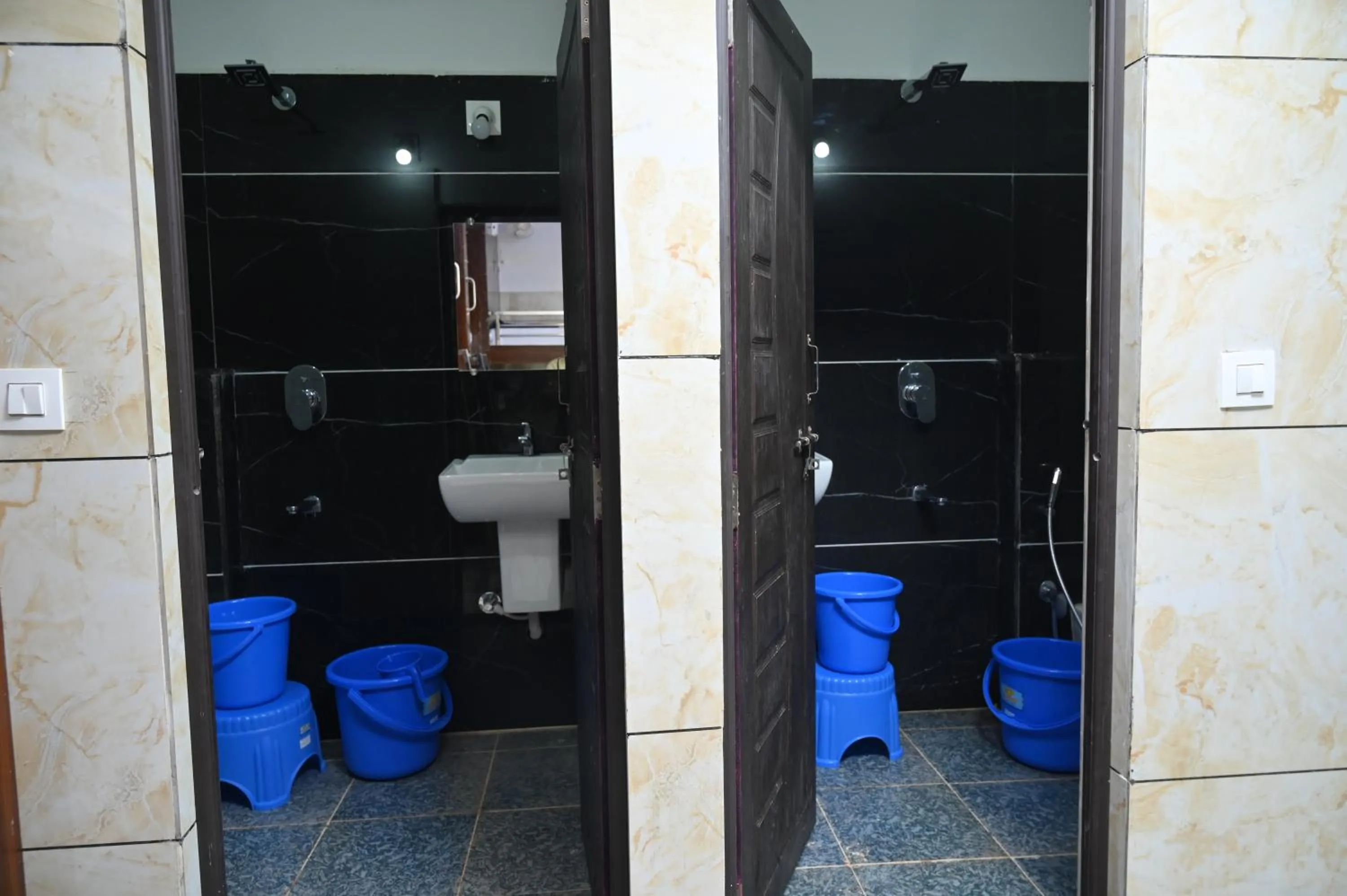 Toilet in Blue Pearl Beach Guest House