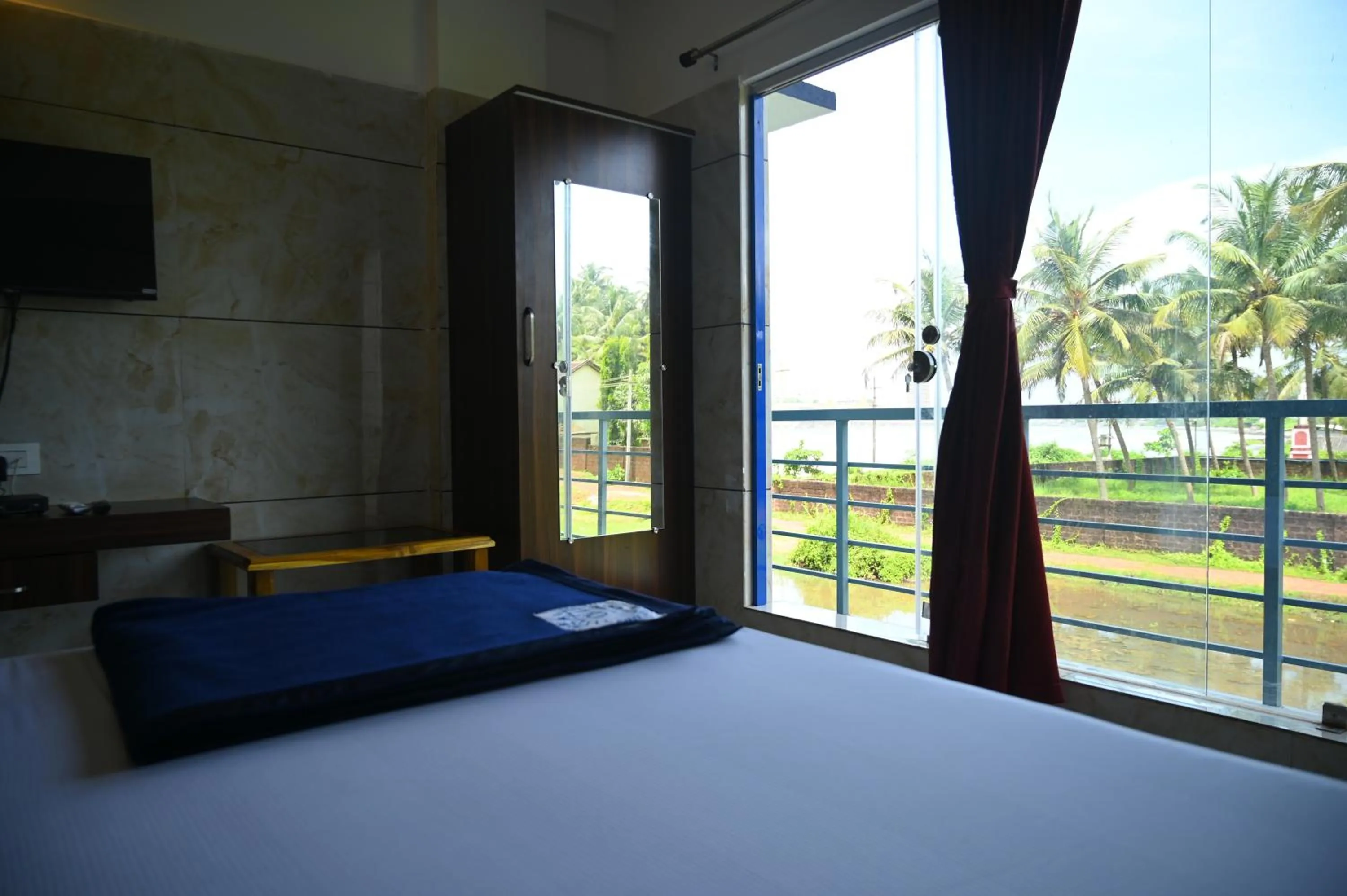 Bedroom, Bed in Blue Pearl Beach Guest House