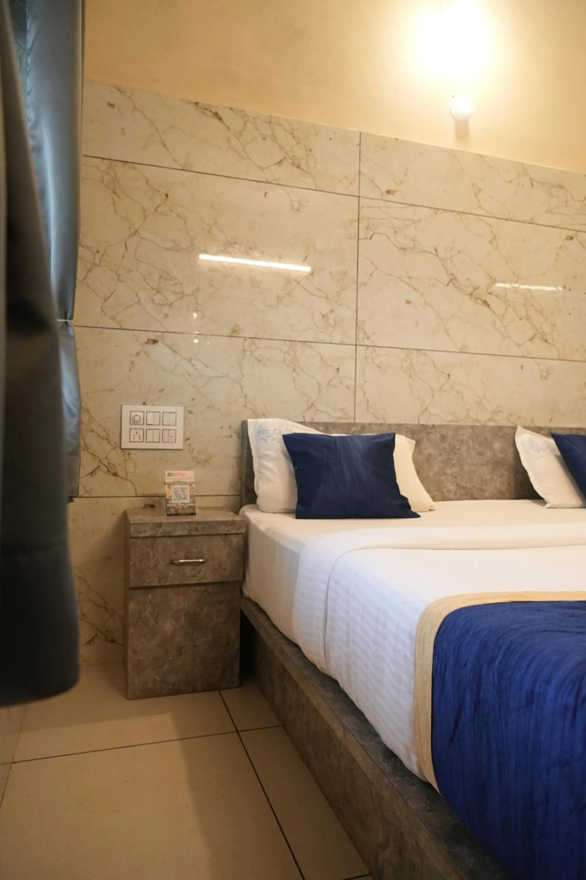 Bed in Blue Pearl Beach Guest House