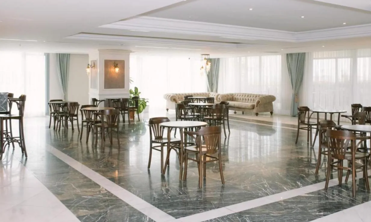 Lounge or bar in Burgaz İzer Hotel