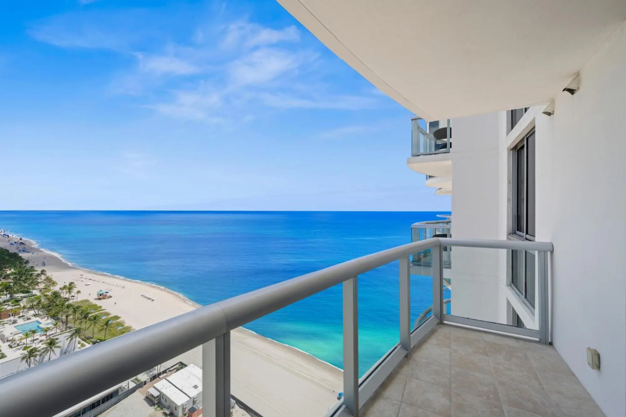 Marenas Resort PRIVATE UNIT daily refresh not included