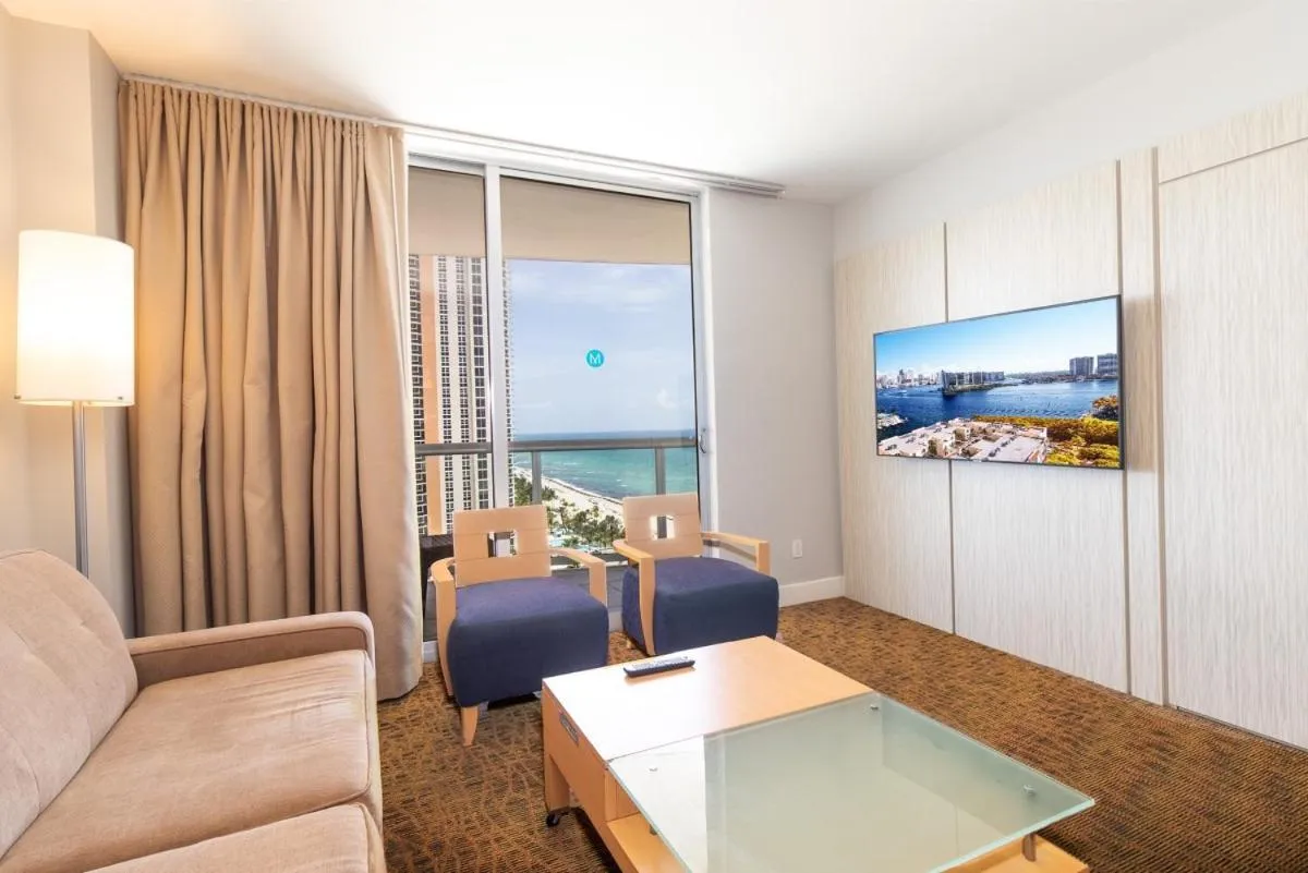 Marenas Resort PRIVATE UNIT daily refresh not included