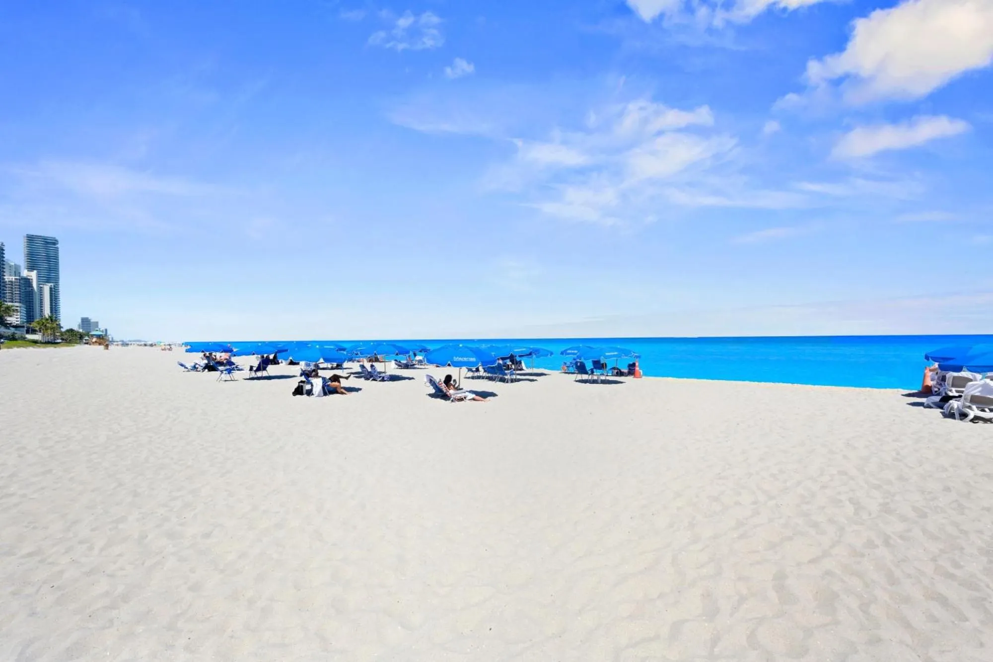 Marenas Resort PRIVATE UNIT daily refresh not included