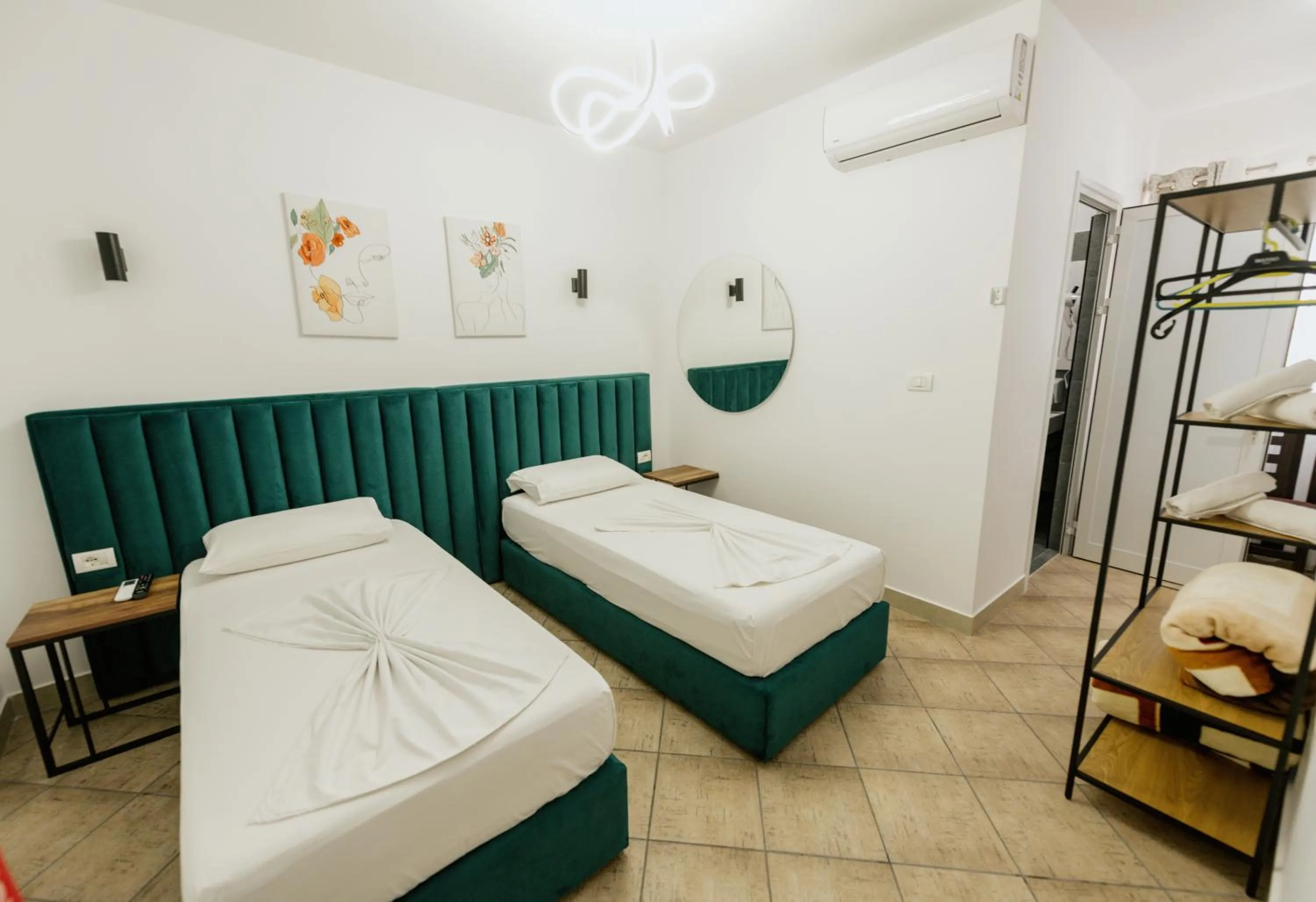 Decorative detail, Bed in Hotel Floga