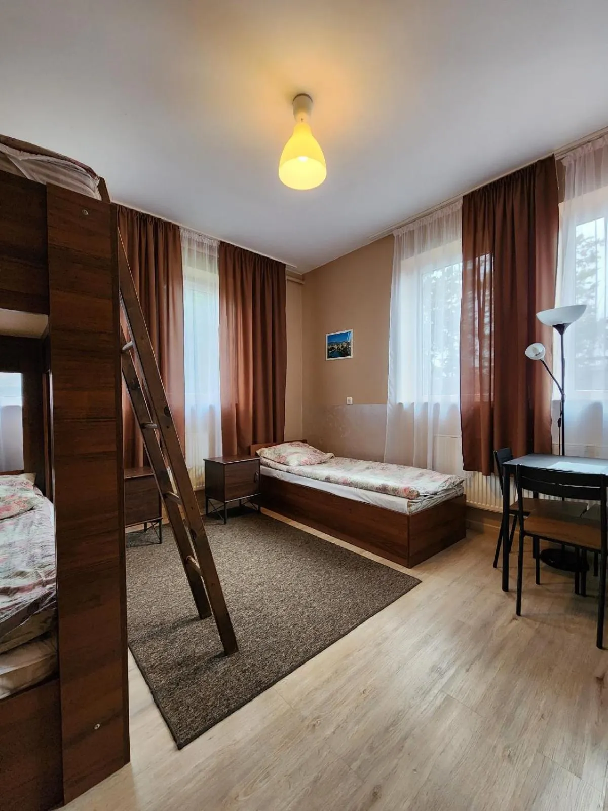 Bed in Hostel Zamość - pokoje gościnne - bezpłatny parking