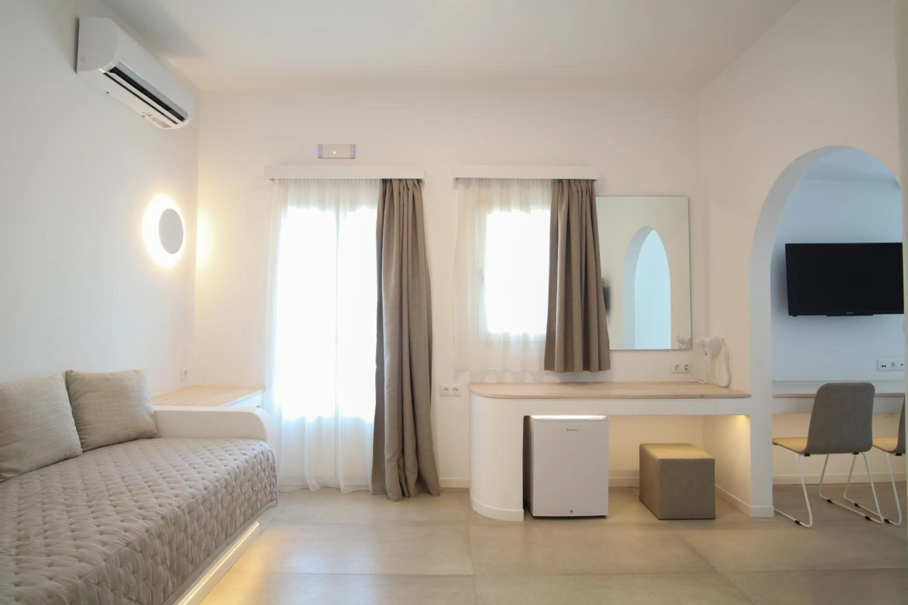 TV and multimedia in Kritikakis Village Hotel