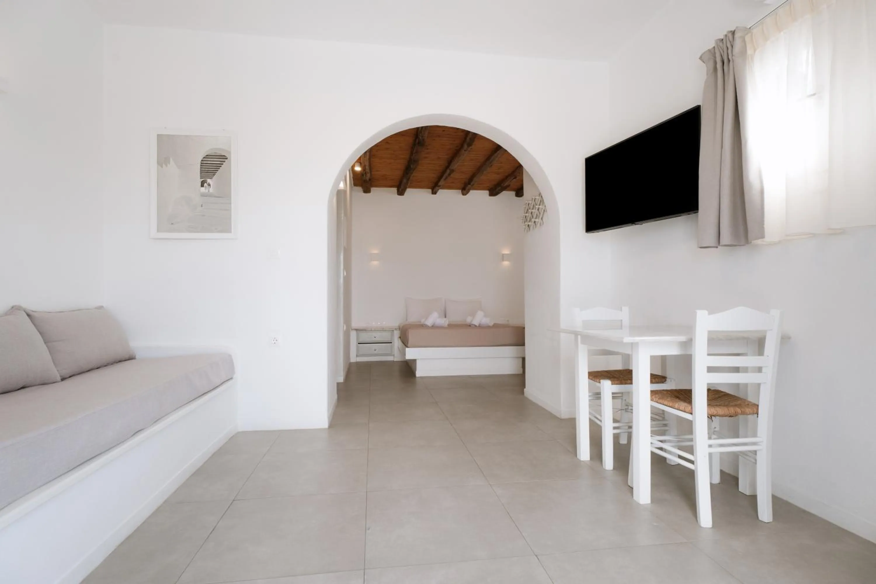 Bed in Kritikakis Village Hotel