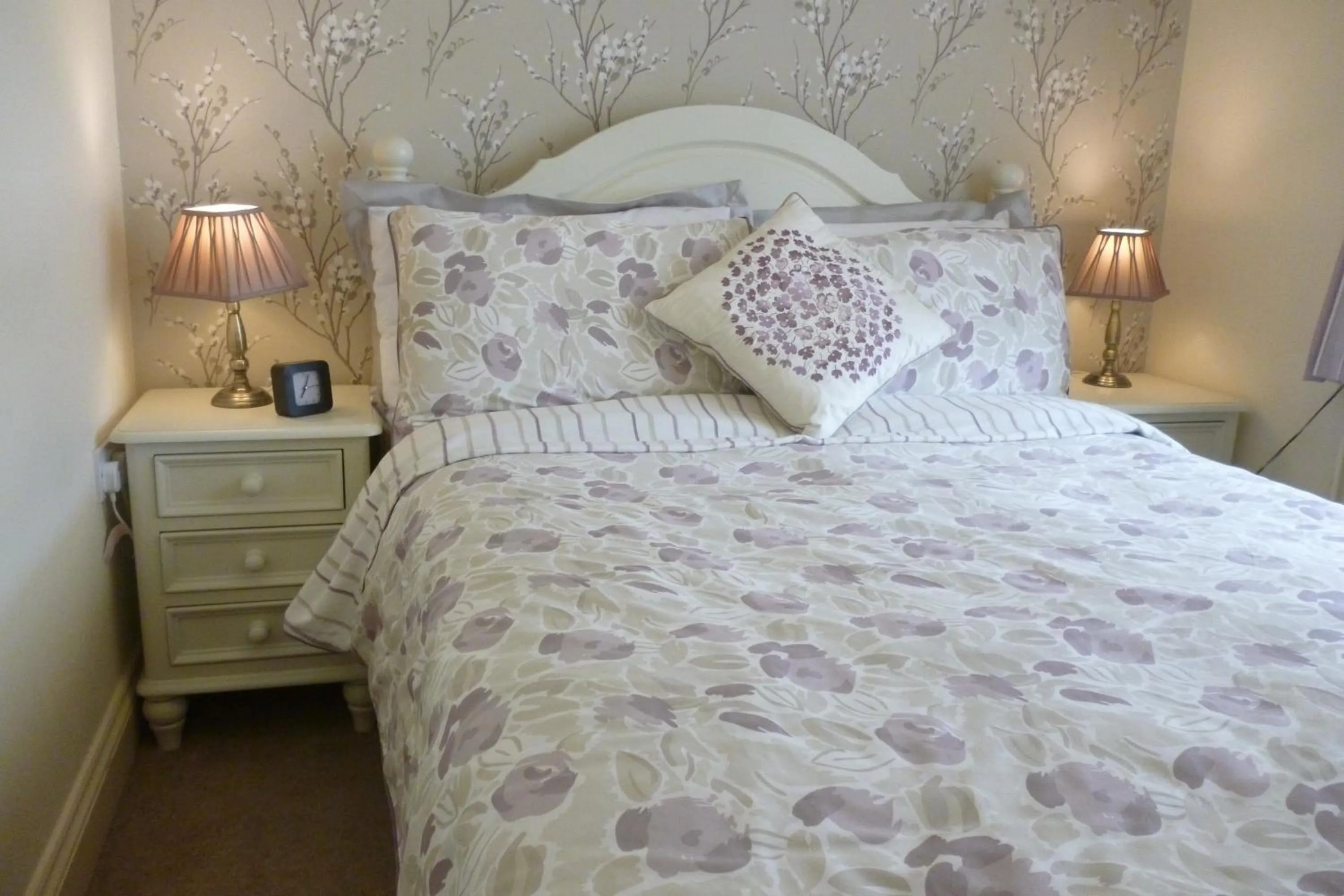 Bed in Copperfields Guest House