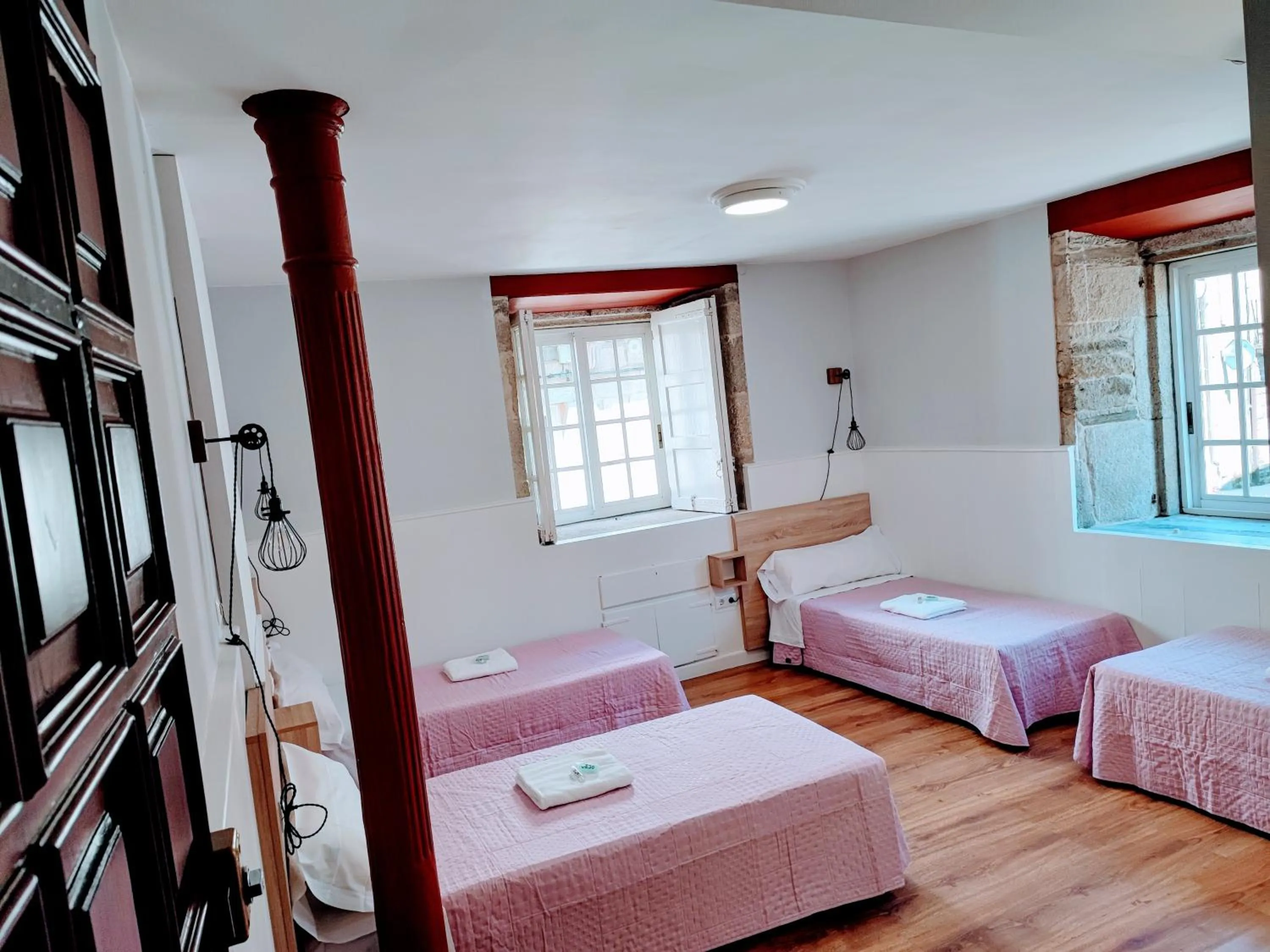 Bedroom, Bed in Pension-Albergue Don Alvaro