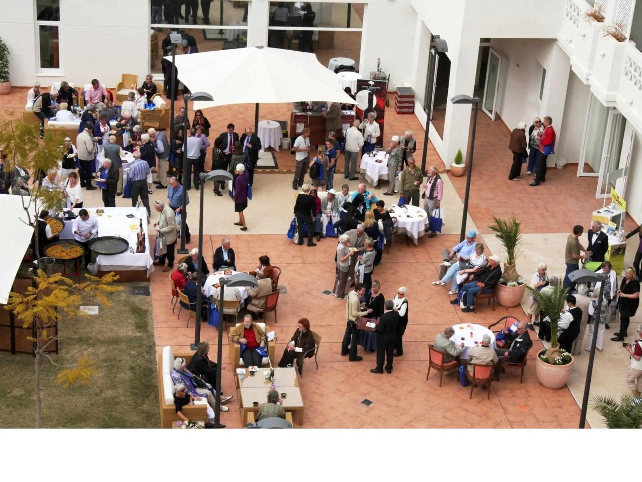 Patio in Ballesol Costablanca Senior Resort mayores de 55 años
