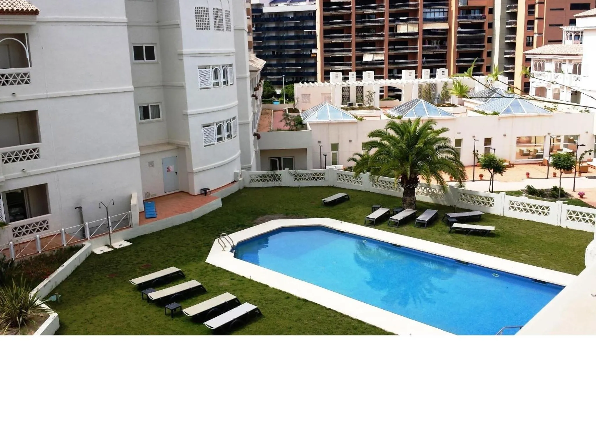 Swimming pool in Ballesol Costablanca Senior Resort mayores de 55 años