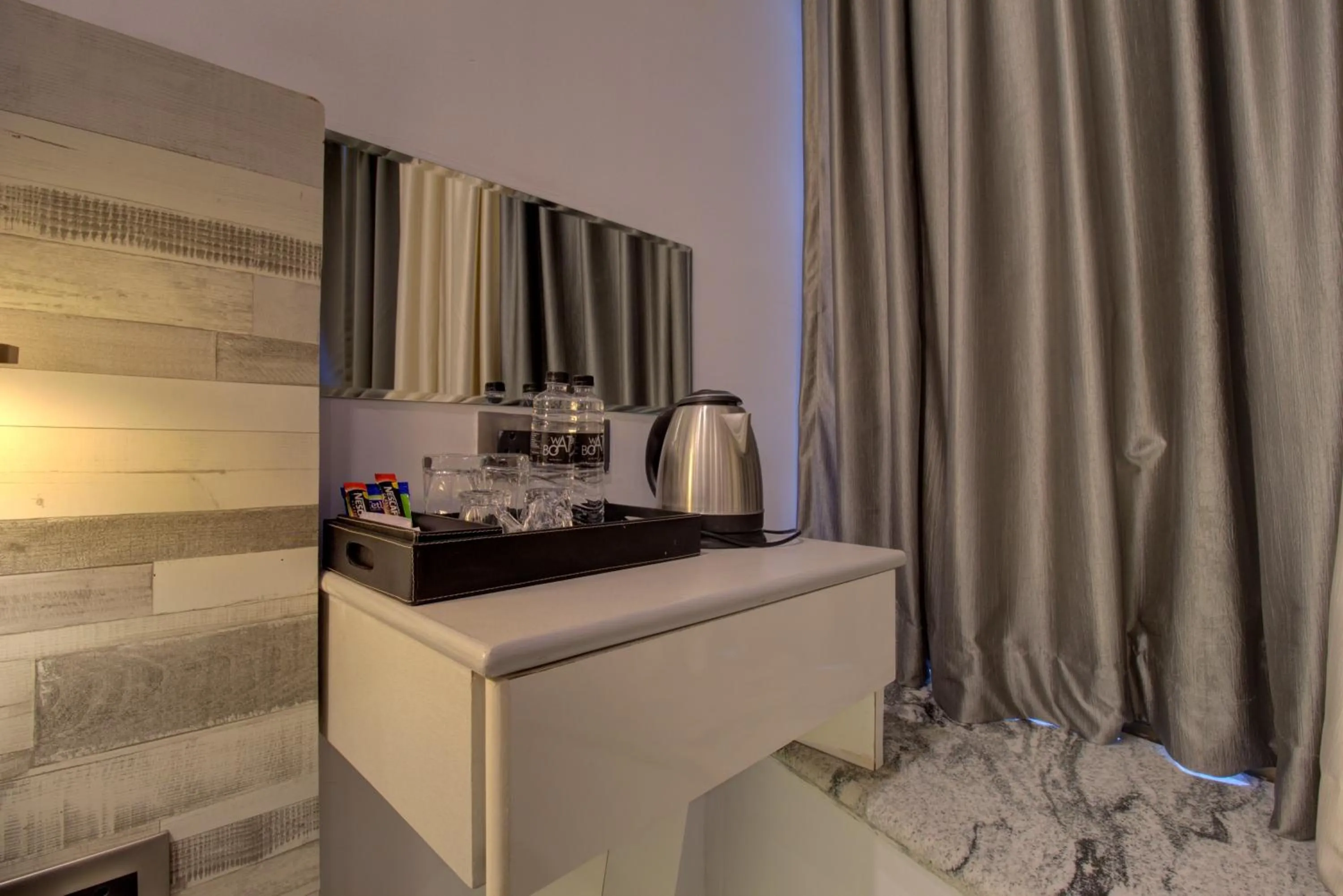 Kitchen or kitchenette in Greenstones Boutique Hotel