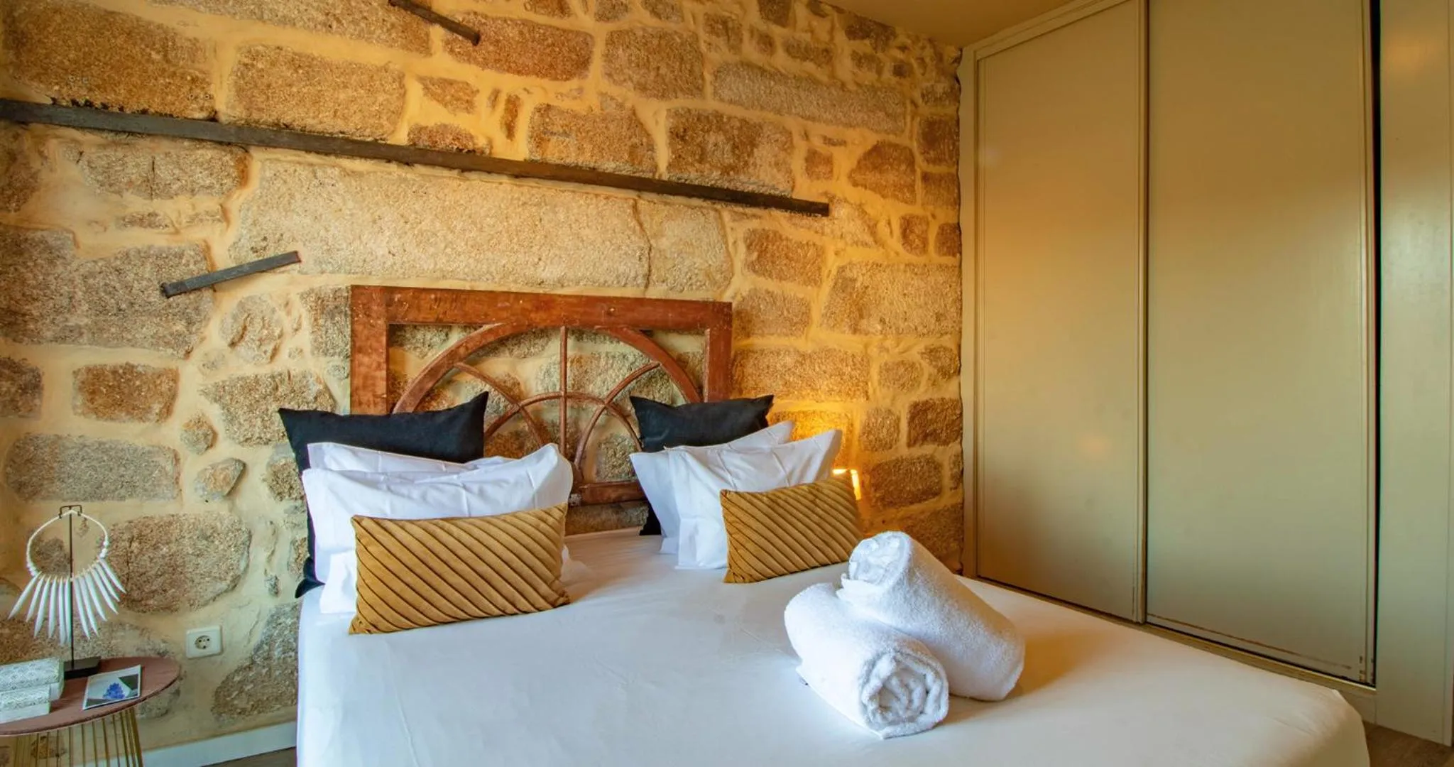 Decorative detail, Bed in RIBEIRA by YoursPorto