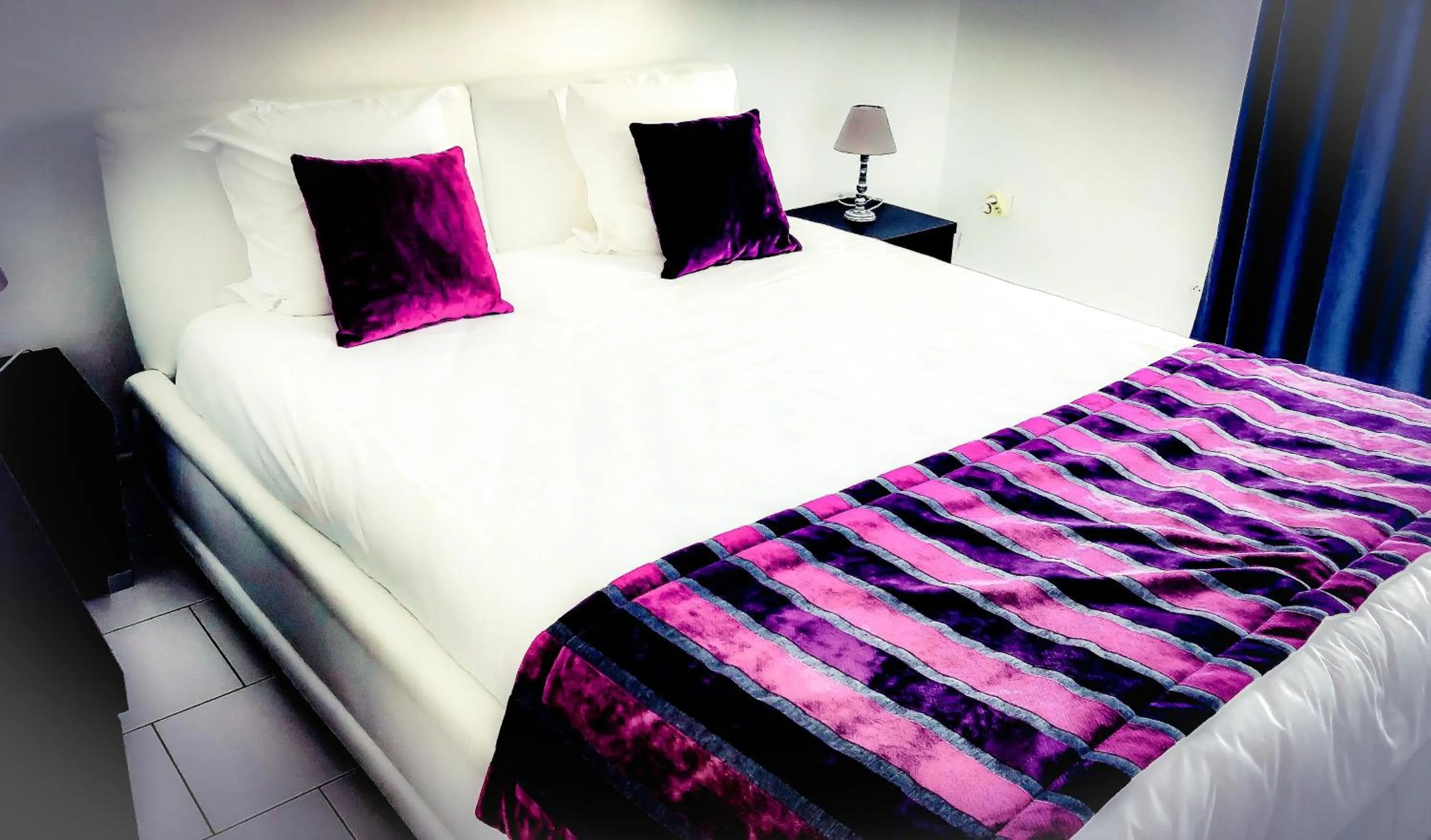 Bedroom, Bed in Hôtel Sampiero