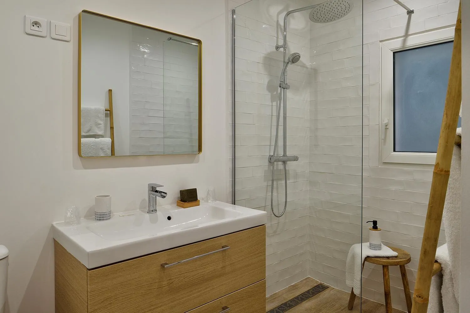 Bathroom in Hôtel Sampiero