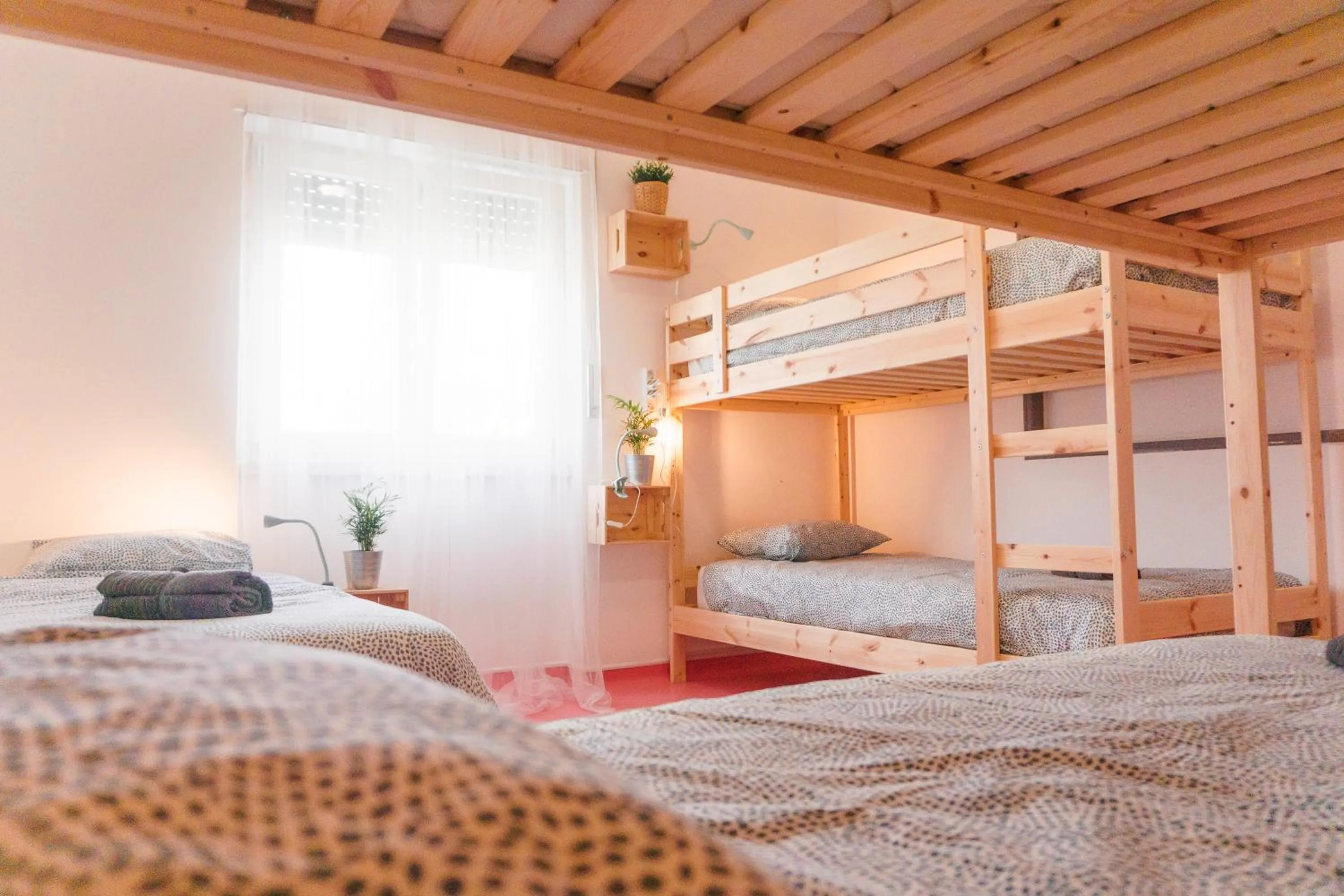 Photo of the whole room in Hospedium Hostel República Surf House