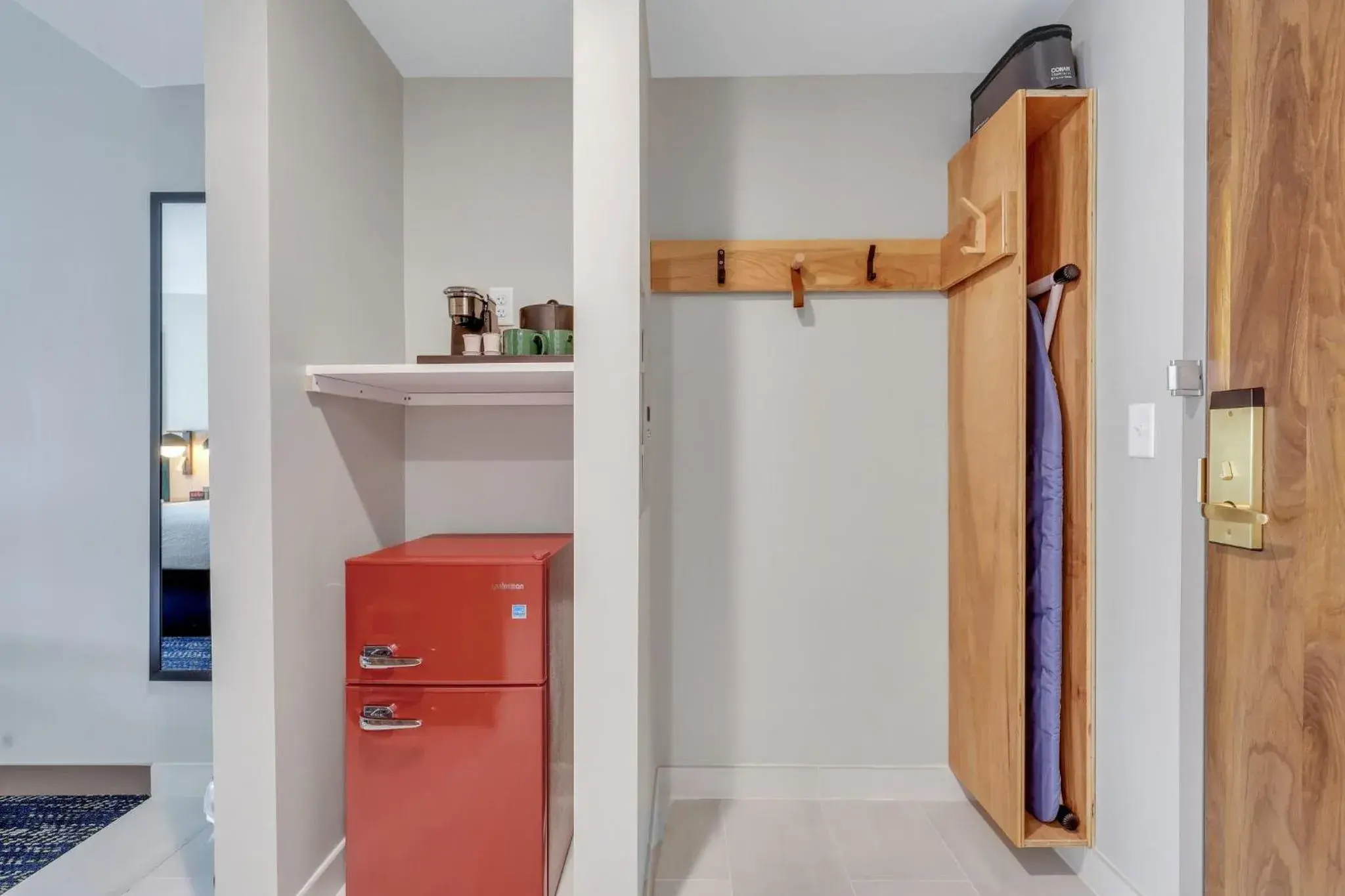 King Room - Disability Access in The Kingston King Room - Disability Access in The Kingston