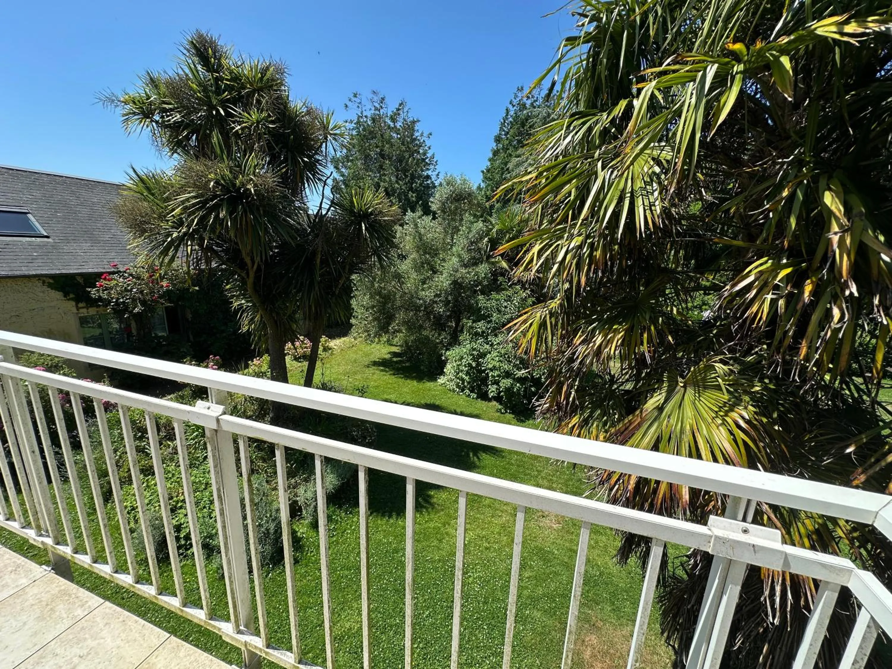 Logis Hôtel La Demeure du Perron