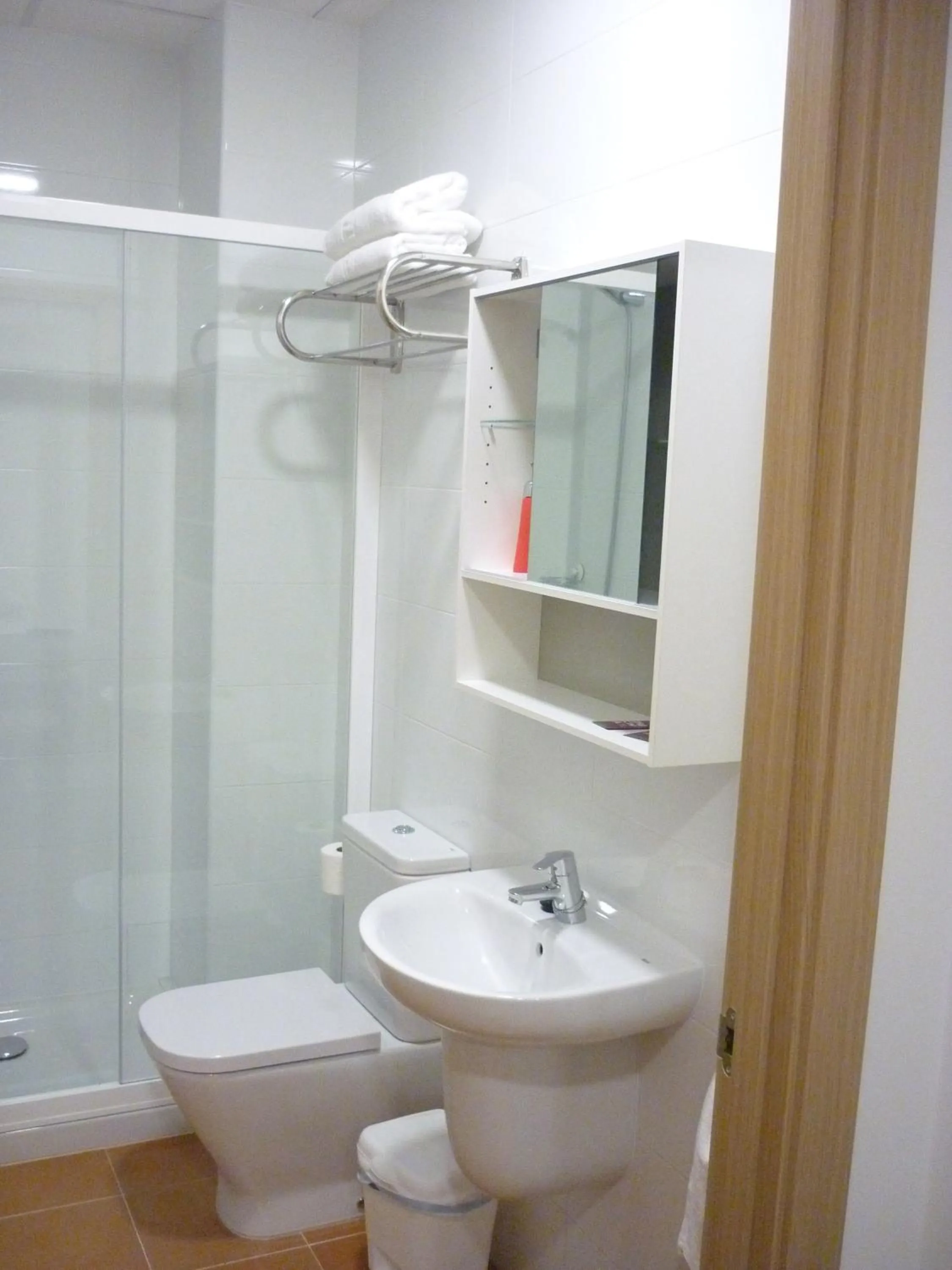 Bathroom in Pensión-Albergue Puente Ribeira