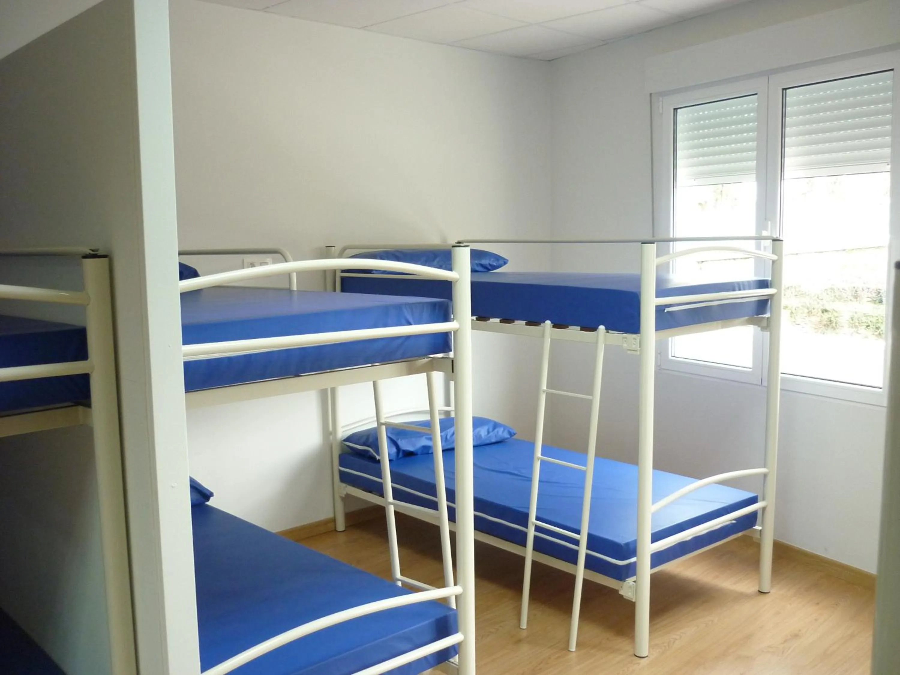 Day, Bed in Pensión-Albergue Puente Ribeira