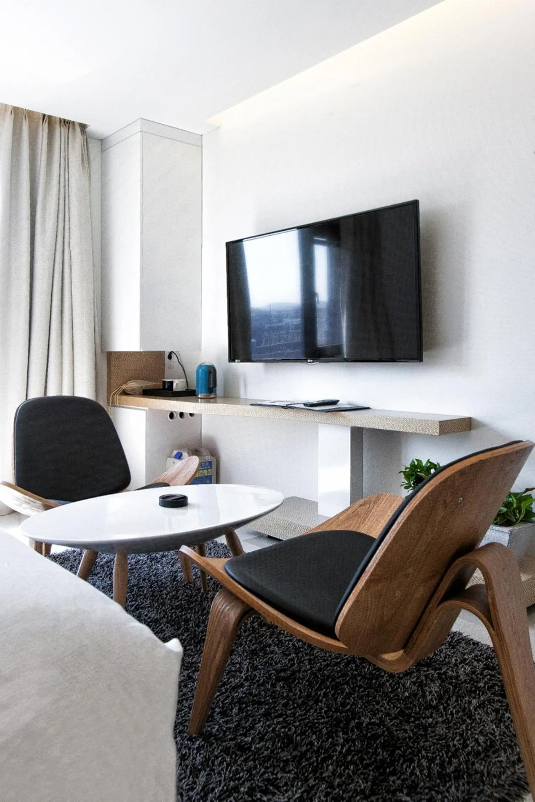 TV and multimedia in Golden Hotel Incheon