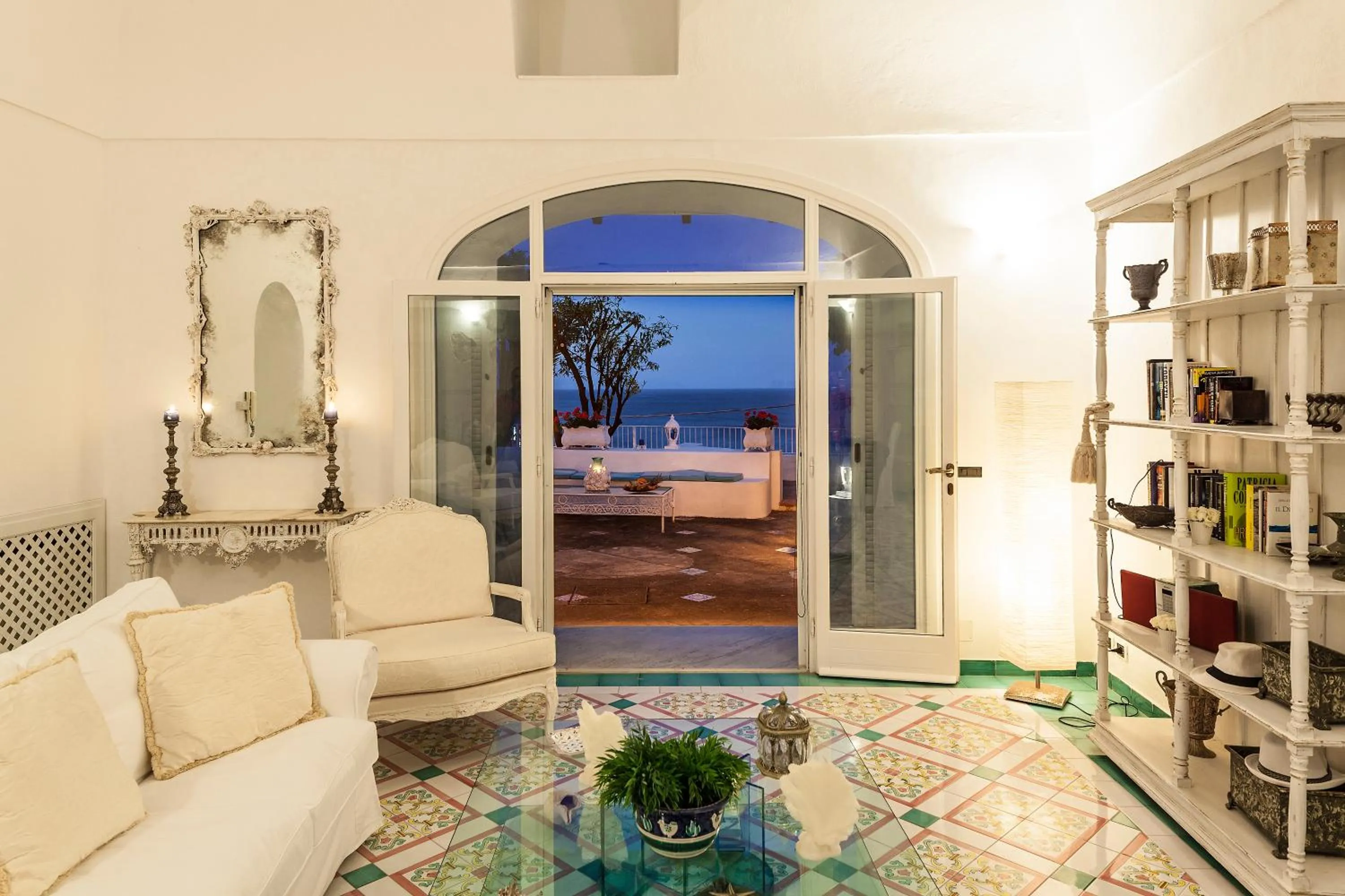 Living room in La Villa Resort & Spa