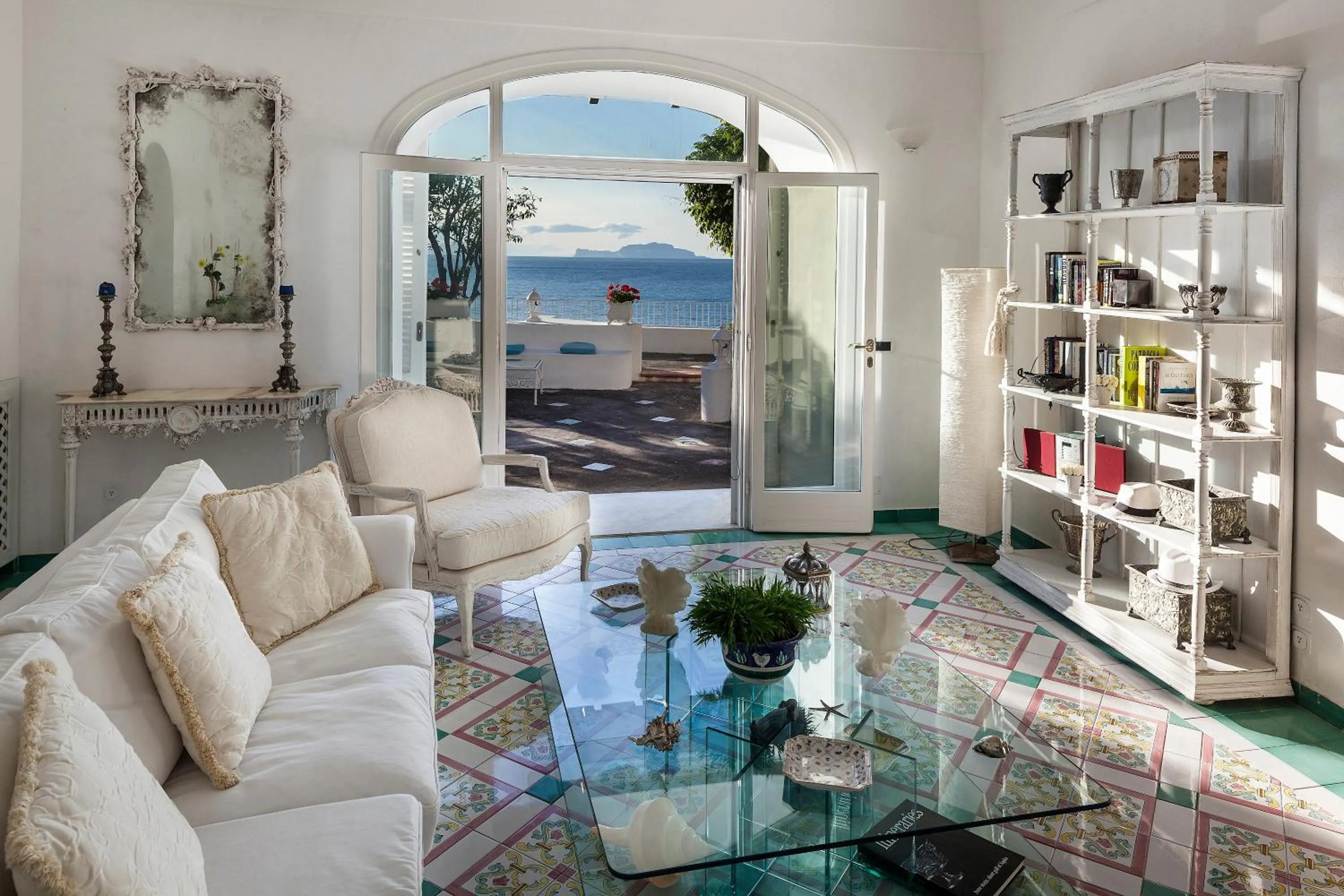 Living room in La Villa Resort & Spa