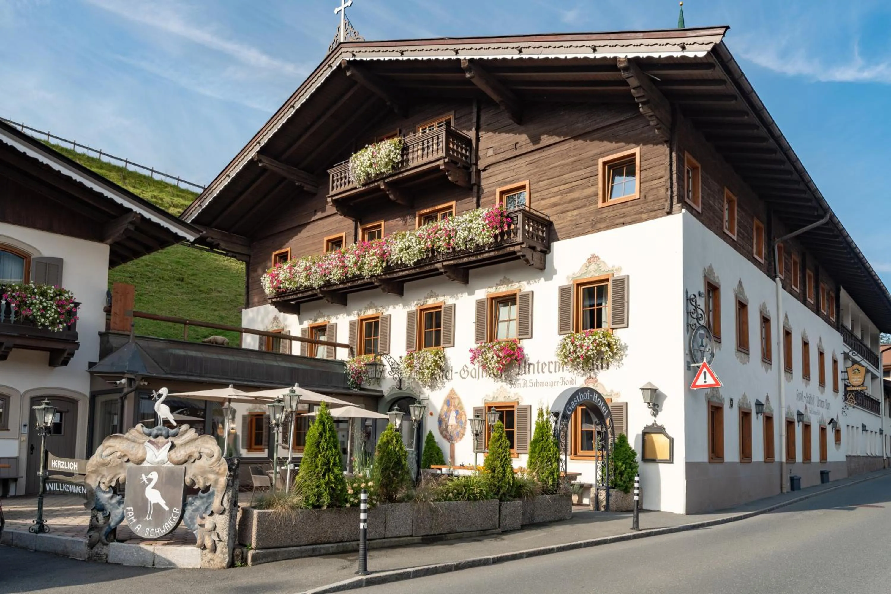 Property building in Alpen Glück Hotel Unterm Rain garni